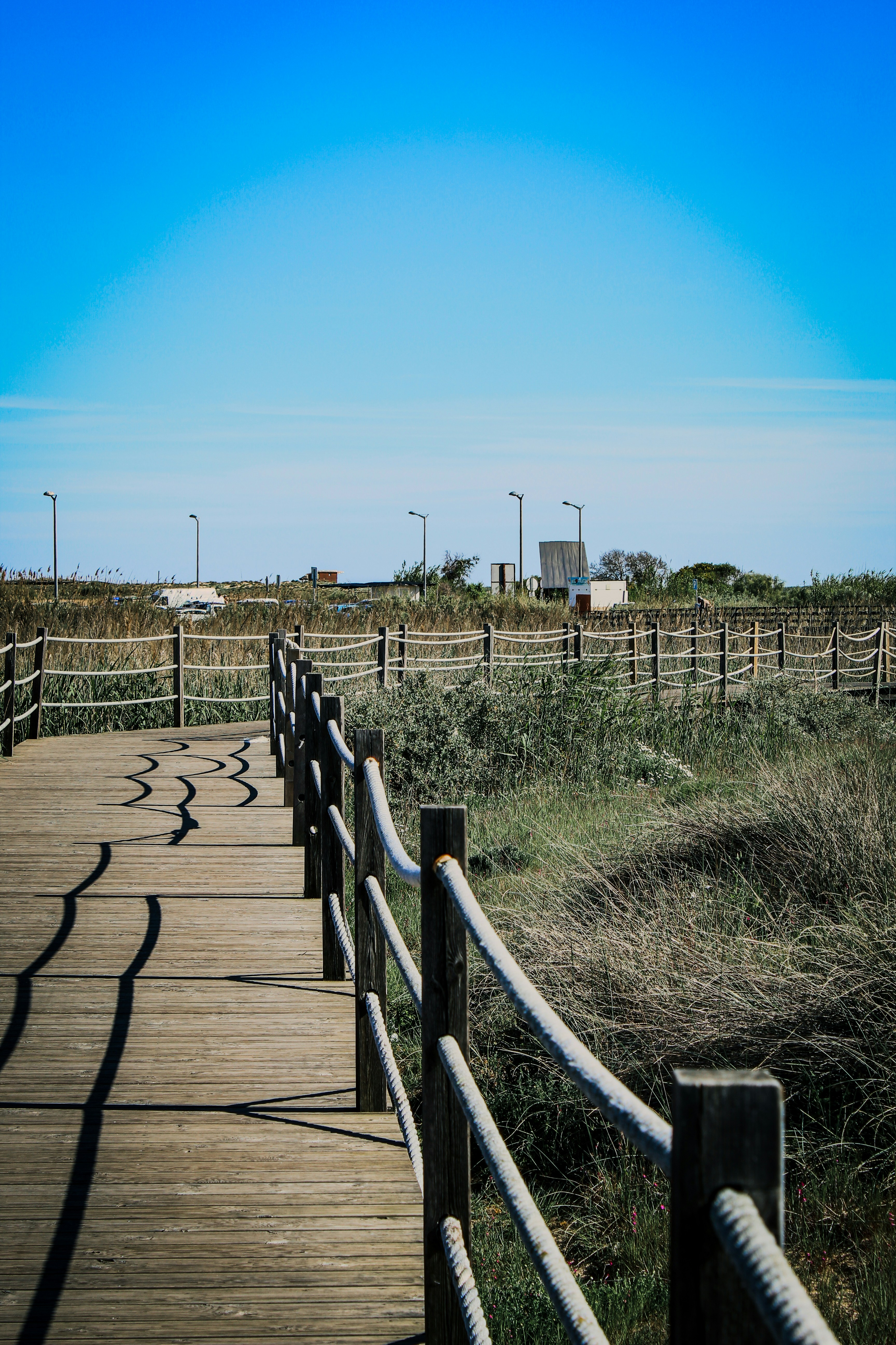 coastal boardwalk wallpaper, wallpaper, Windy Boardwalk Outfits: Style & Comfort 5