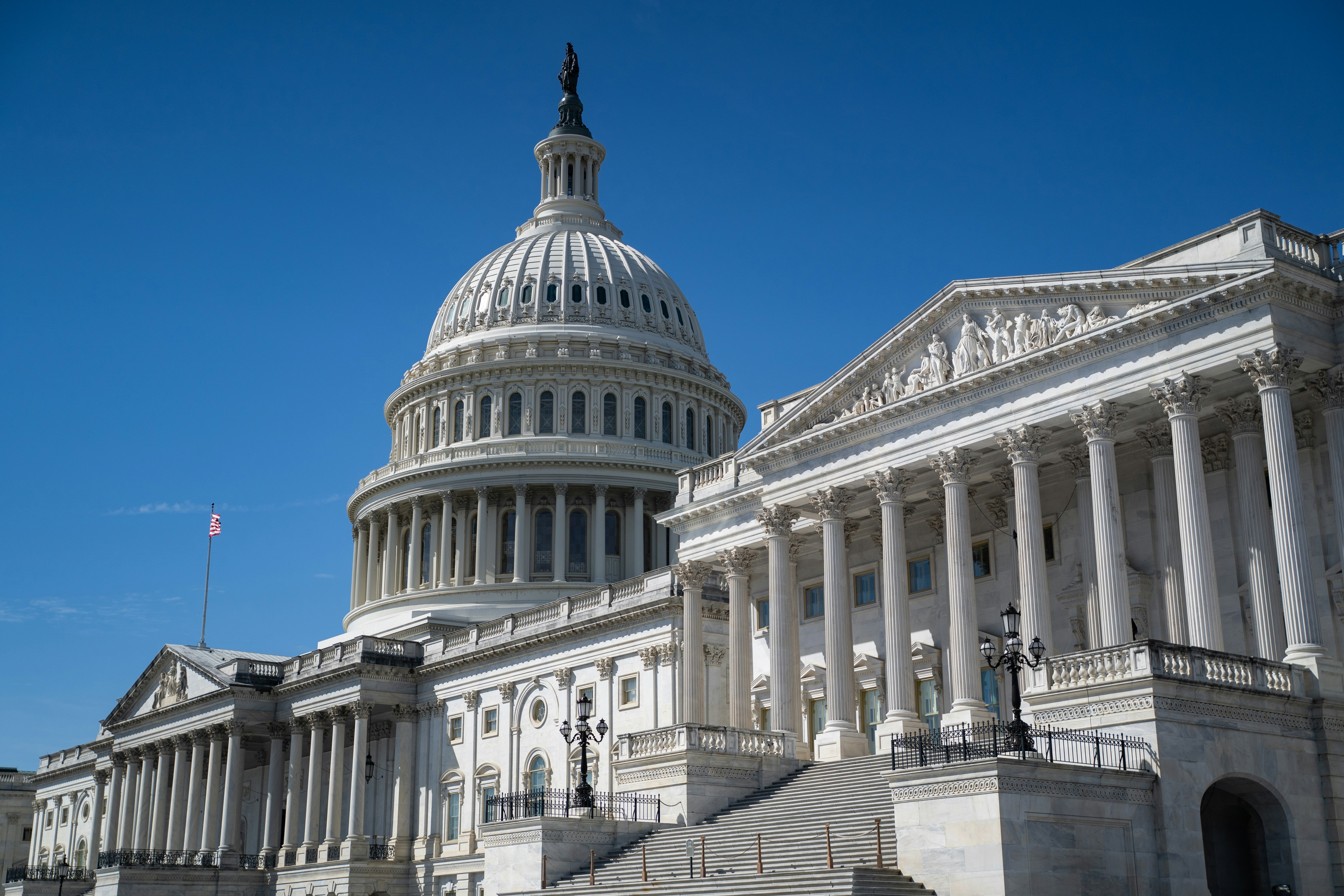 ai training federal employees — Photo by Demian Du on Unsplash