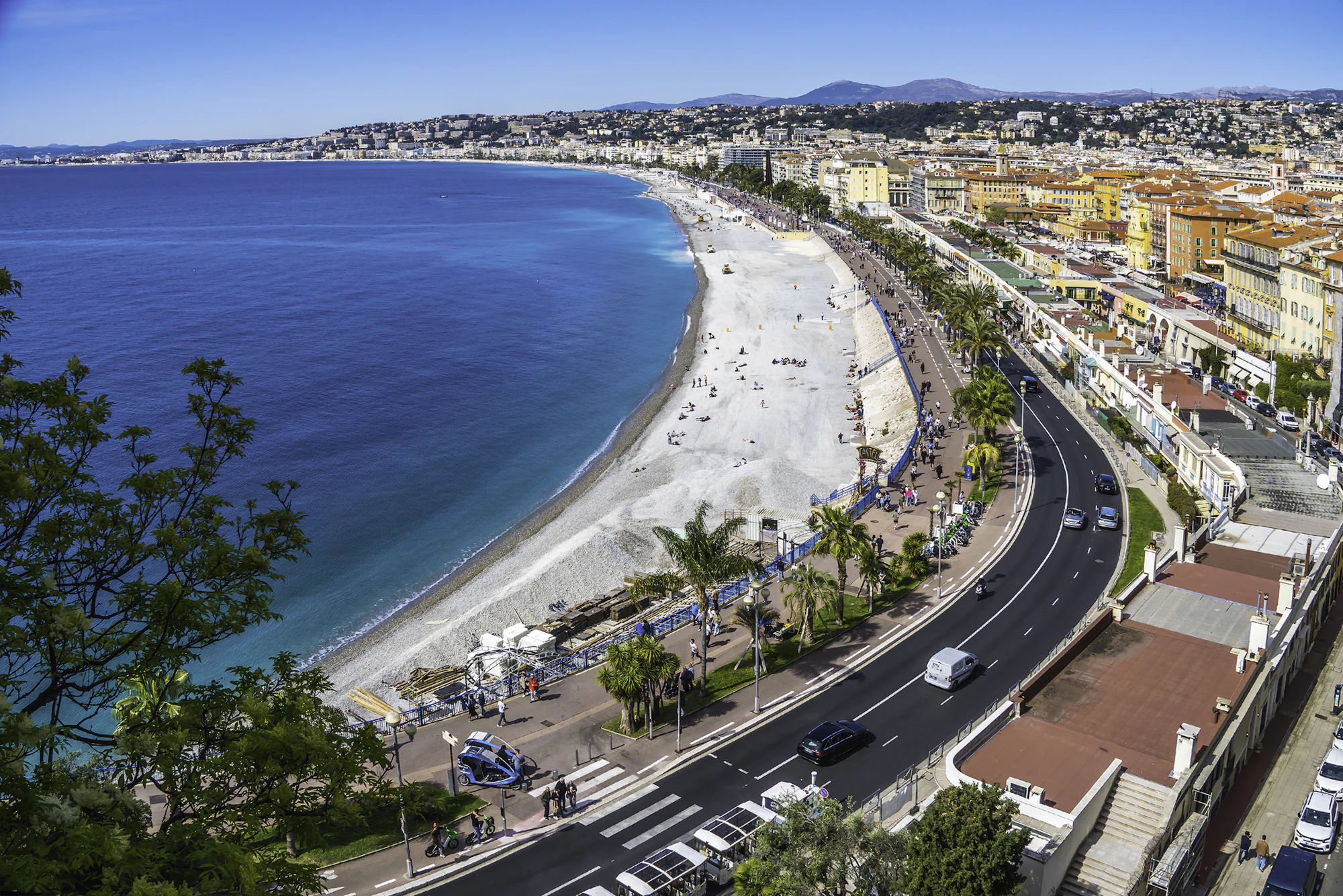 The Baie des Anges and Promenade des Anglais in Nice from above, the starting point for a Nice to Saint-Tropez private jet transfer