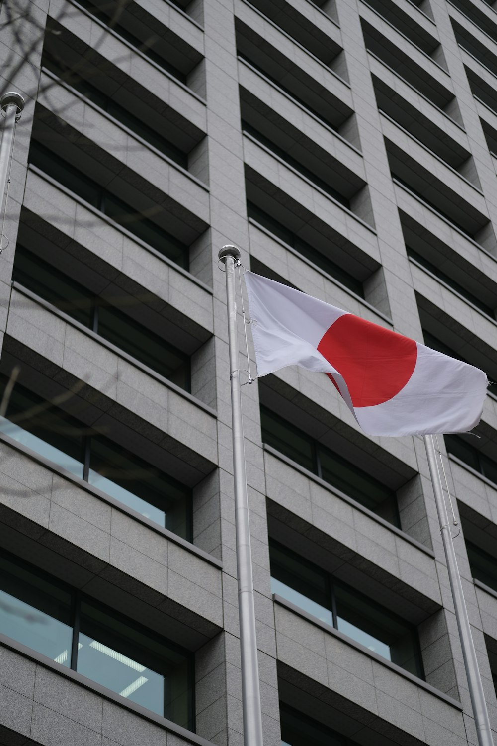 家庭裁判所など官公庁の建物イメージ