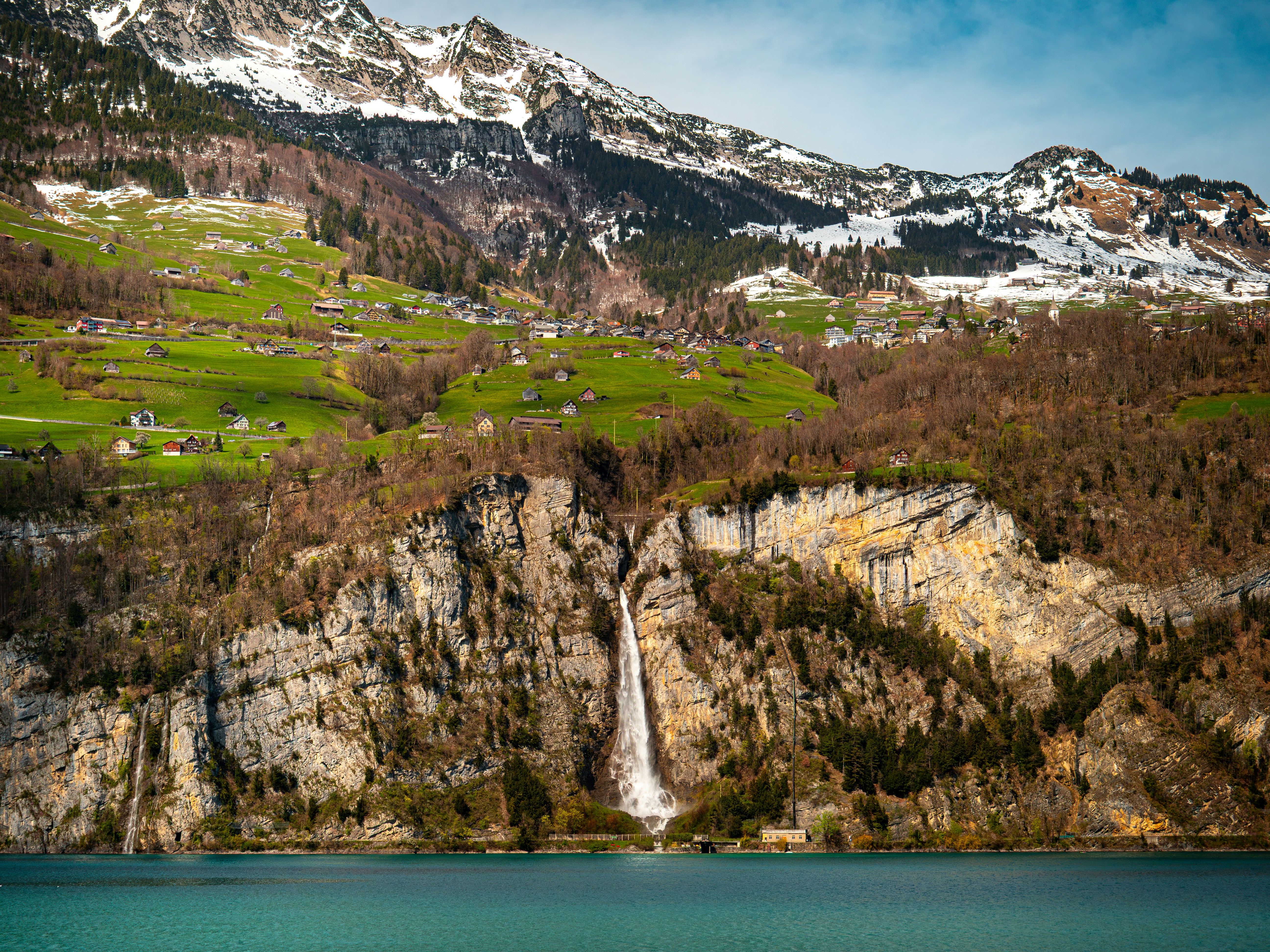 Fontaines-sur-Grandson taxi service