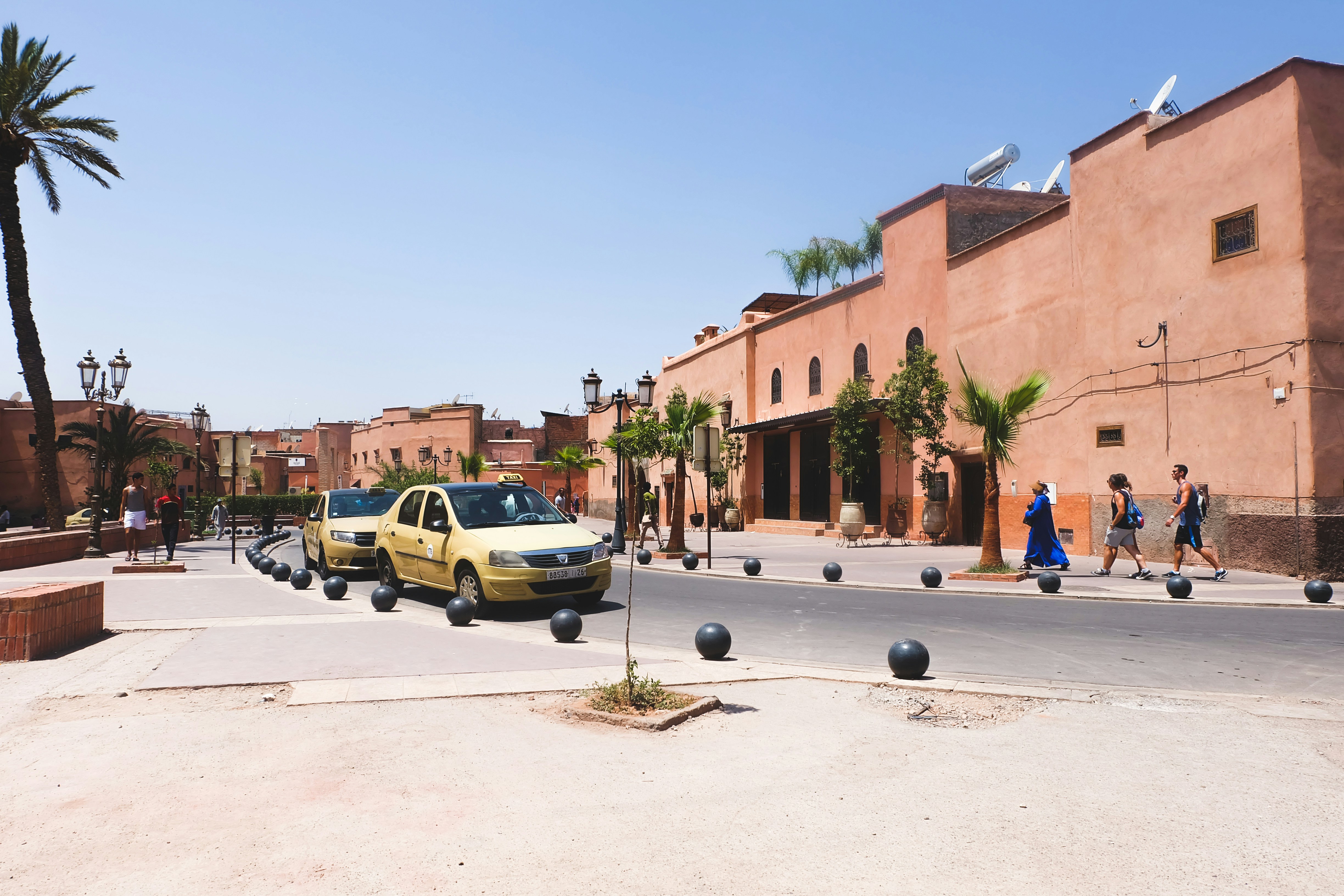 Marrakech Smart City 2026: Digital Kiosks & Transit