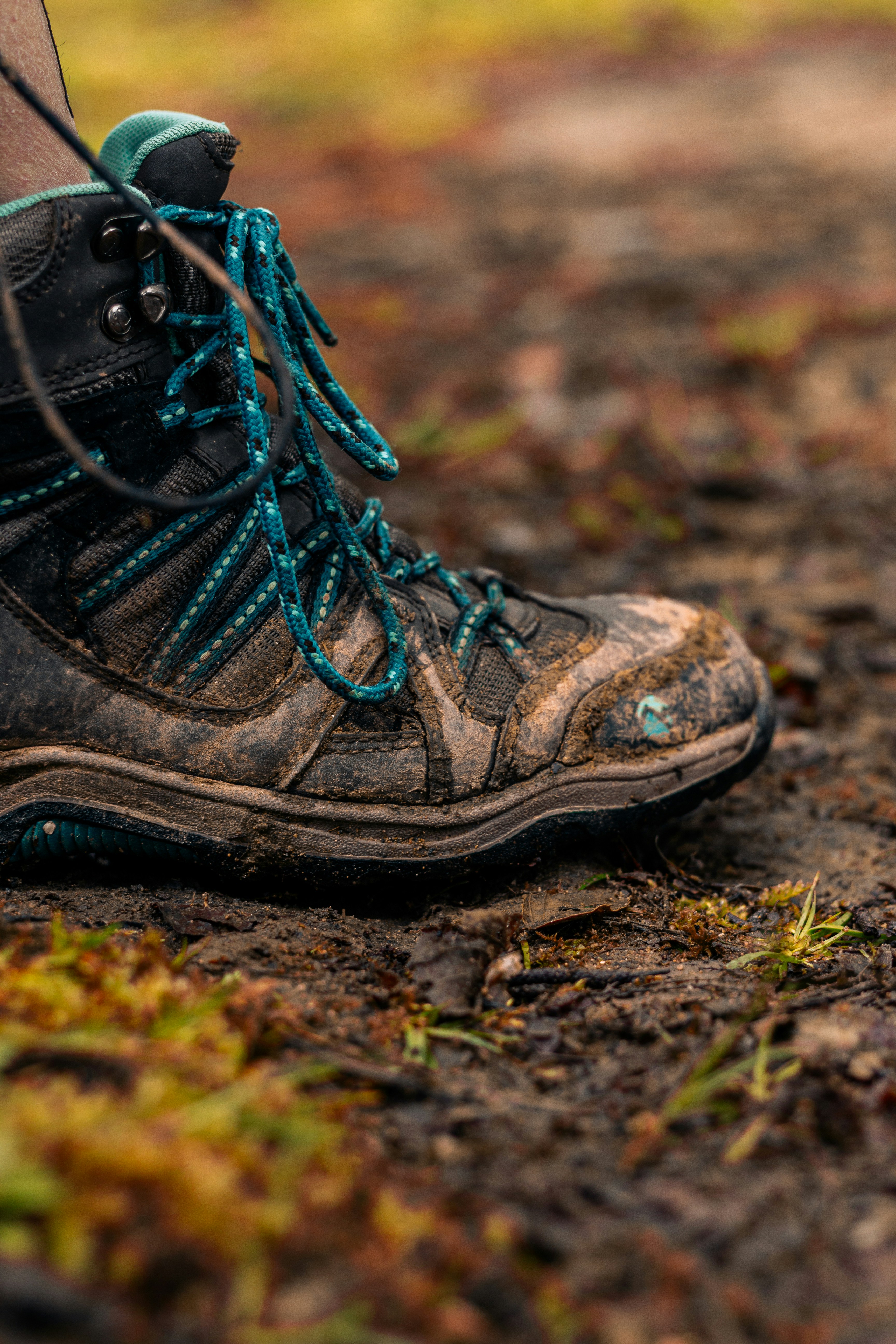 Best Methods for Repairing Your Hiking Boots on the Trail, wallpaper, Repairing Your Hiking Boots on the Trail: Essential Field Guides 3