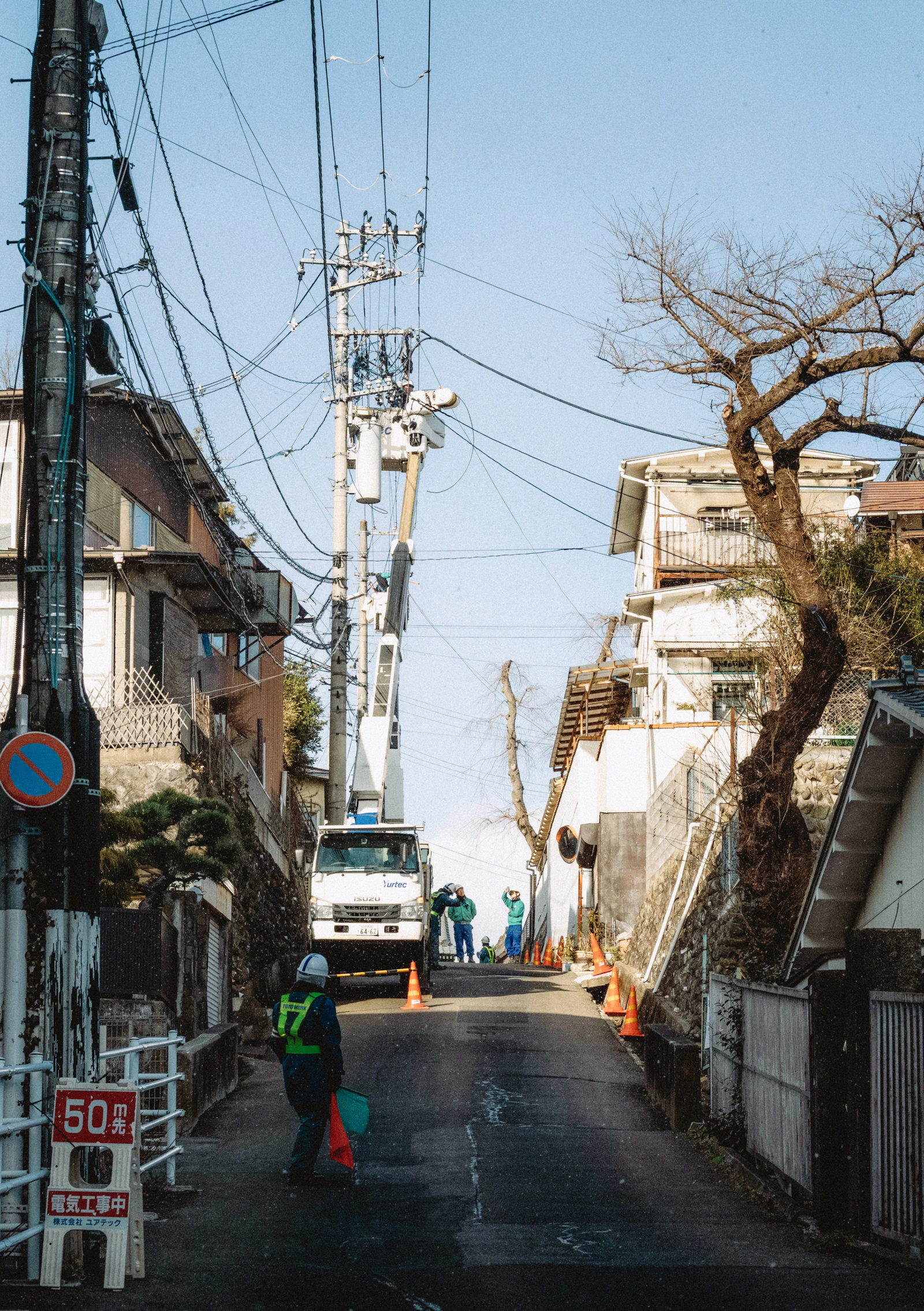 Trabajos de infraestructura eléctrica y mantenimiento de redes