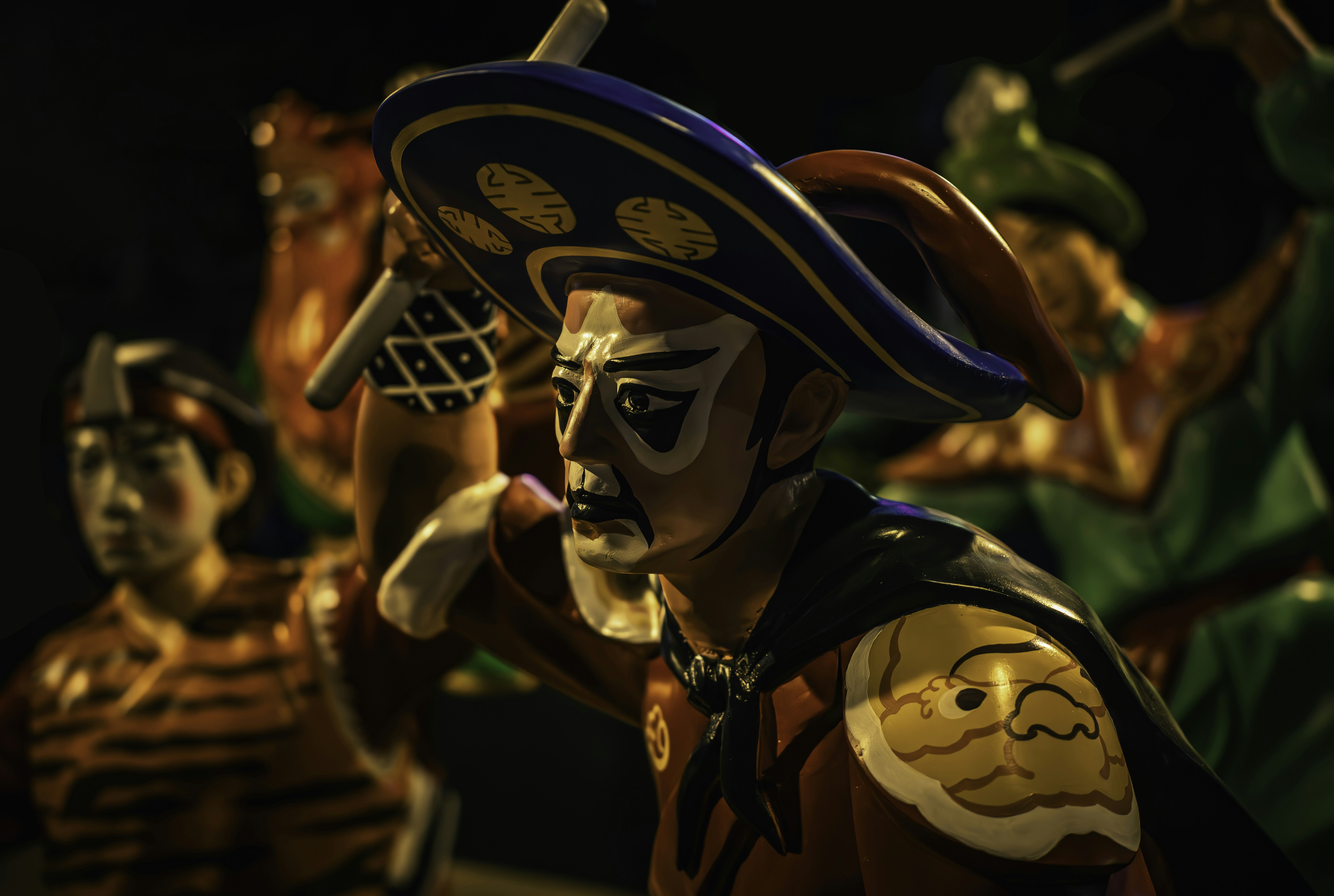 Figures in traditional chinese opera costumes