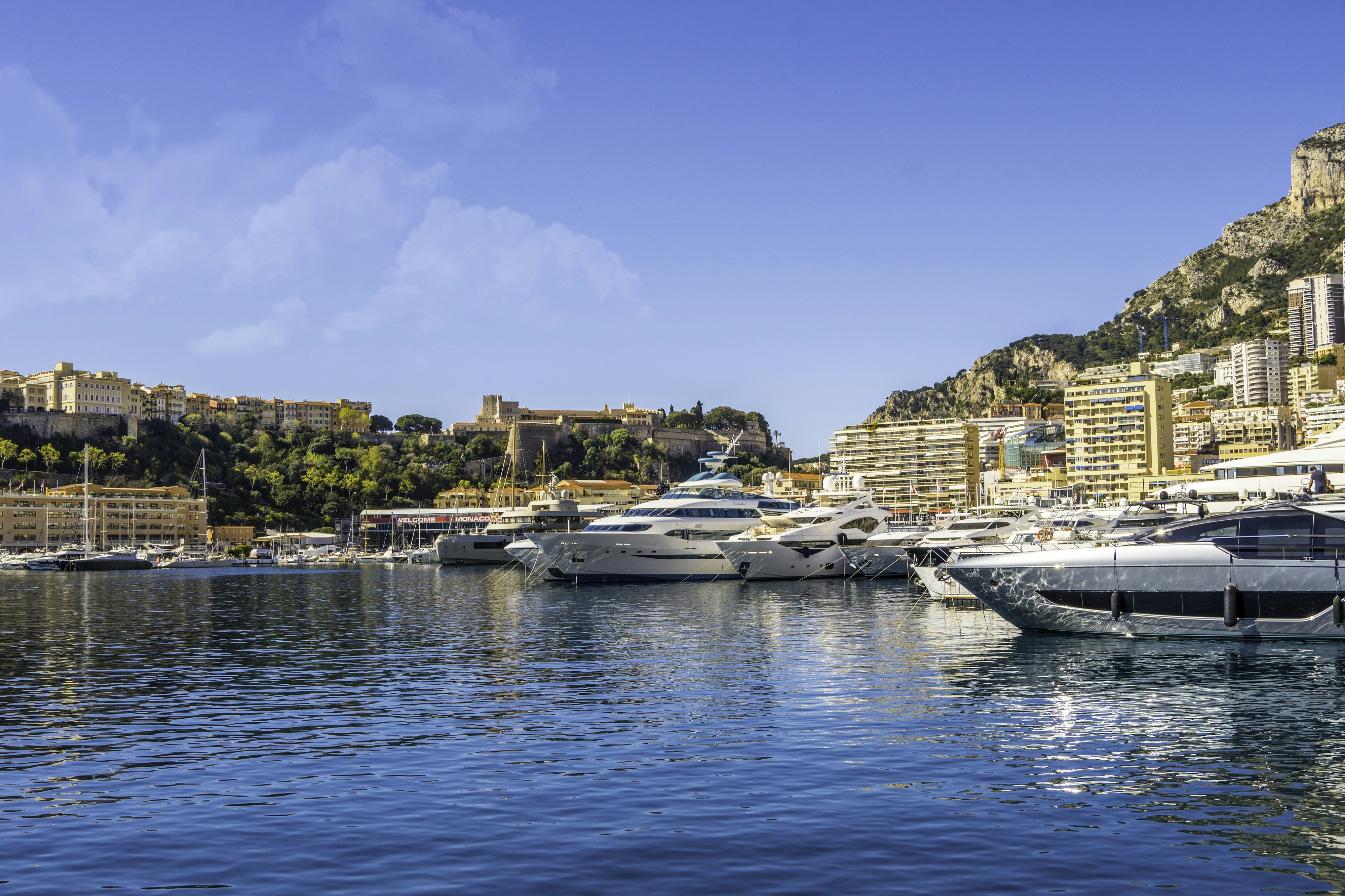 Stay online in the Monaco with a prepaid eSIM from eSIMlii. Instant activation, no roaming charges, and reliable coverage.