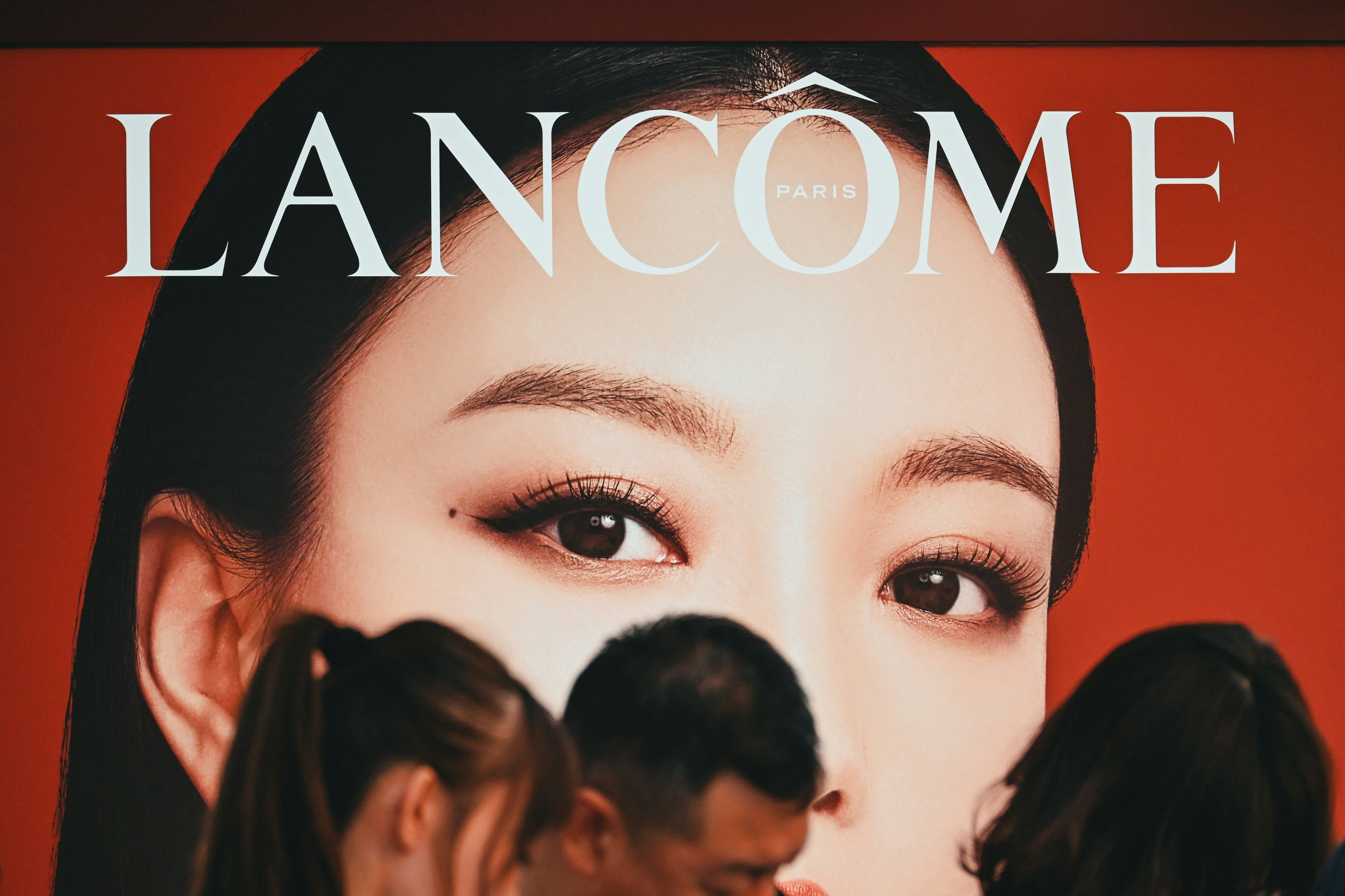 Anúncio de Lancome com o rosto de uma mulher