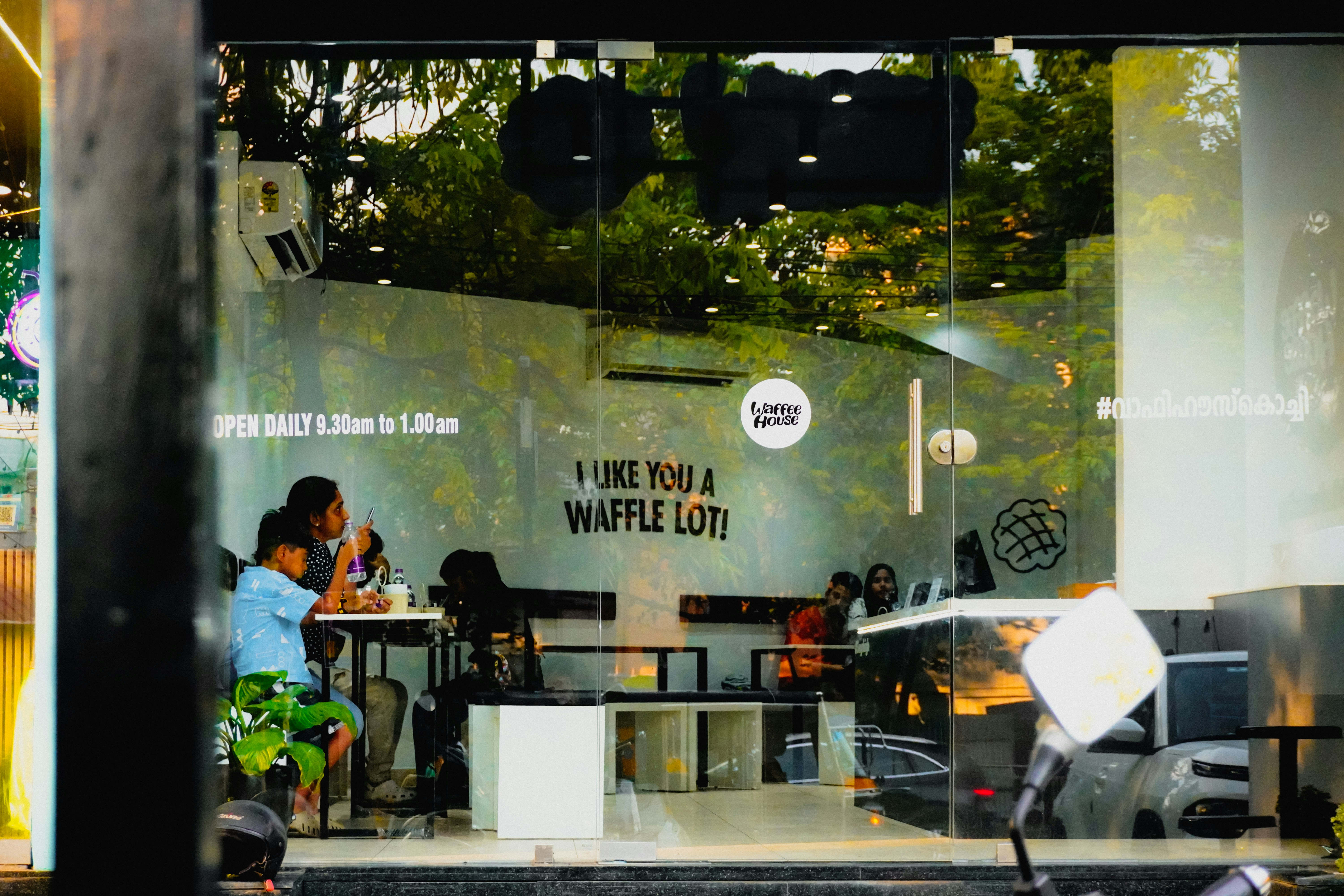 meja kopi dan snack untuk gathering