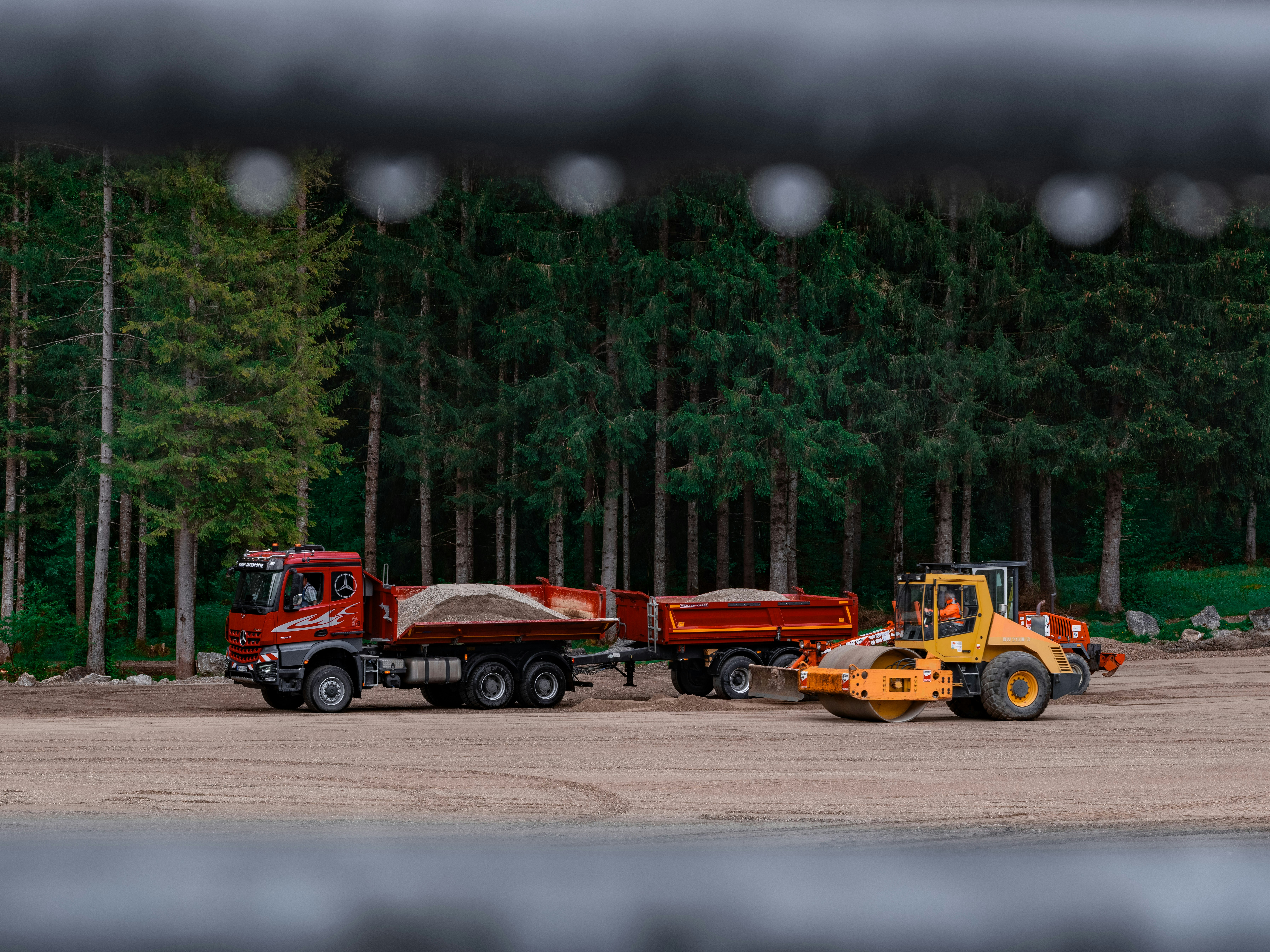 משאית הובלה בזמן מעבר דירה בצפון