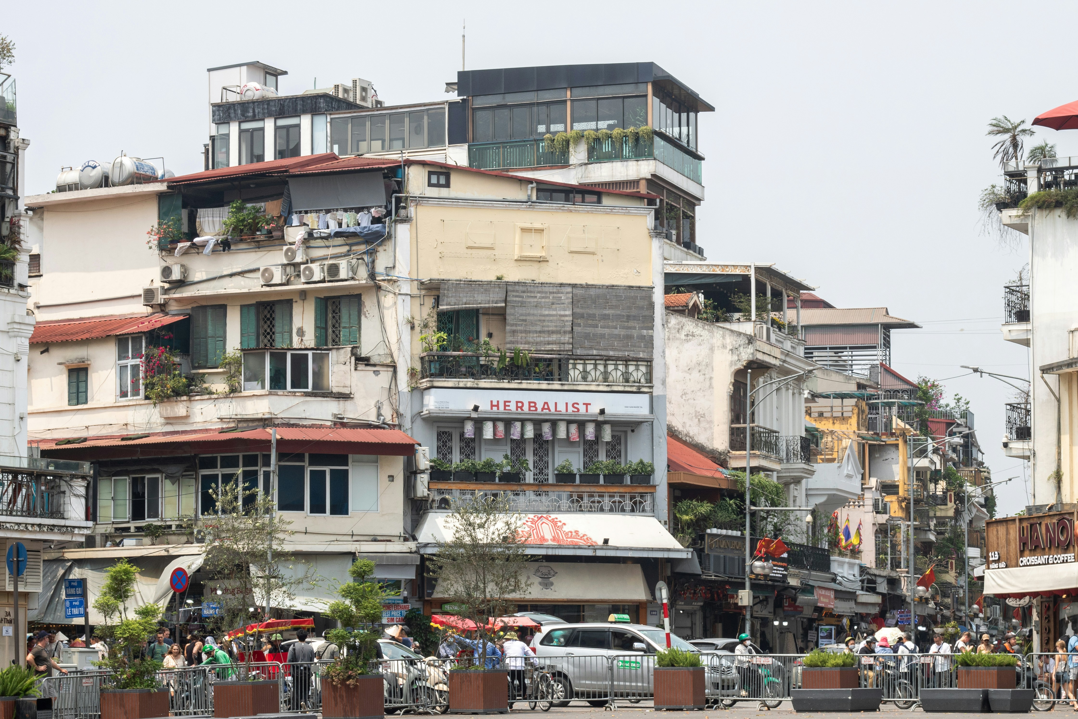 Sân vận động huyện Ứng Hoà