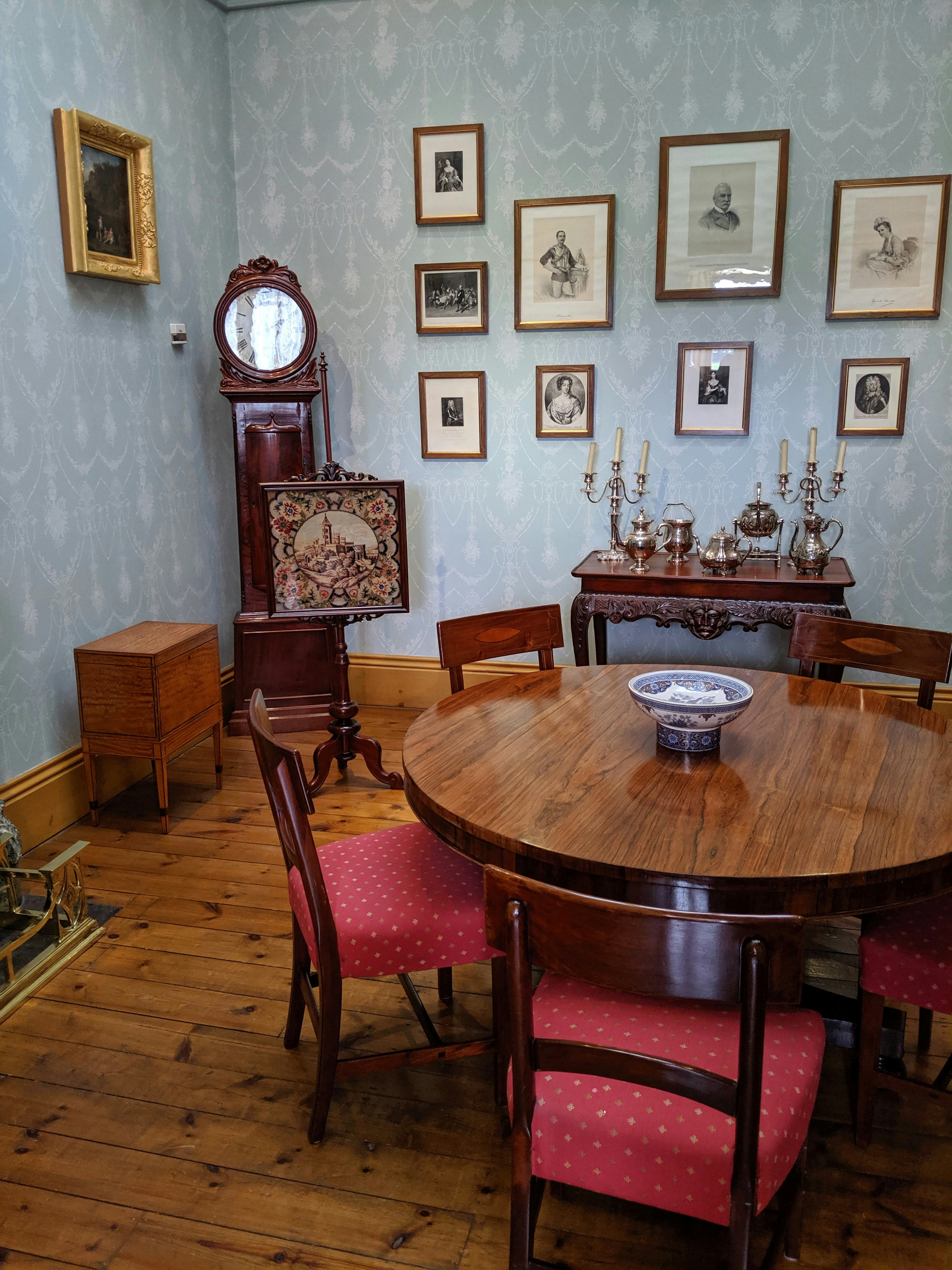victorian interior room architecture, wallpaper, Victorian Home Gym Layout Ideas: Elegant Fitness Spaces 3