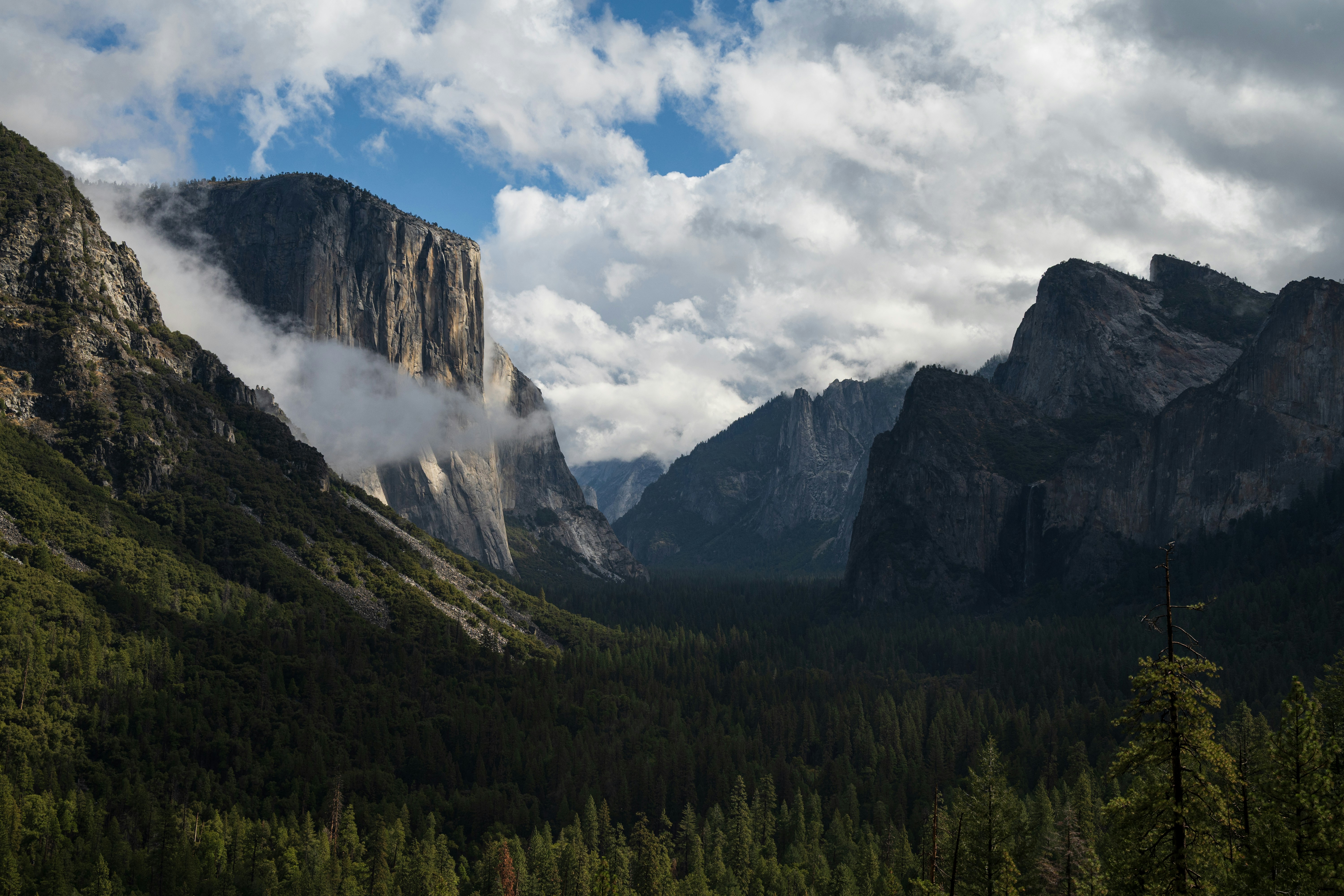 Majestic yosemite valley with el capitan and clouds