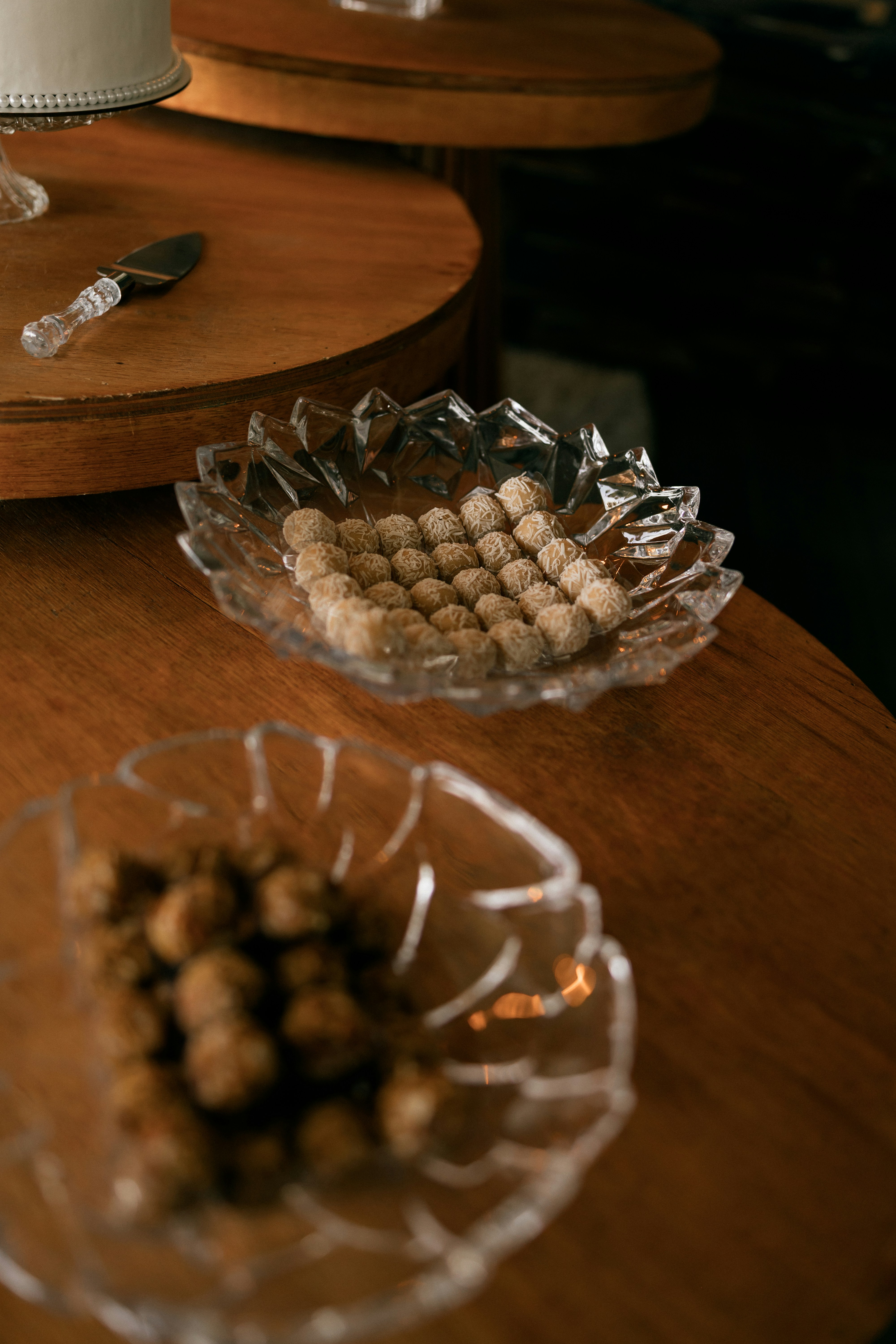 wedding dessert table, wallpaper, Wedding Cake Alternatives: Unique & Delicious Ideas 6