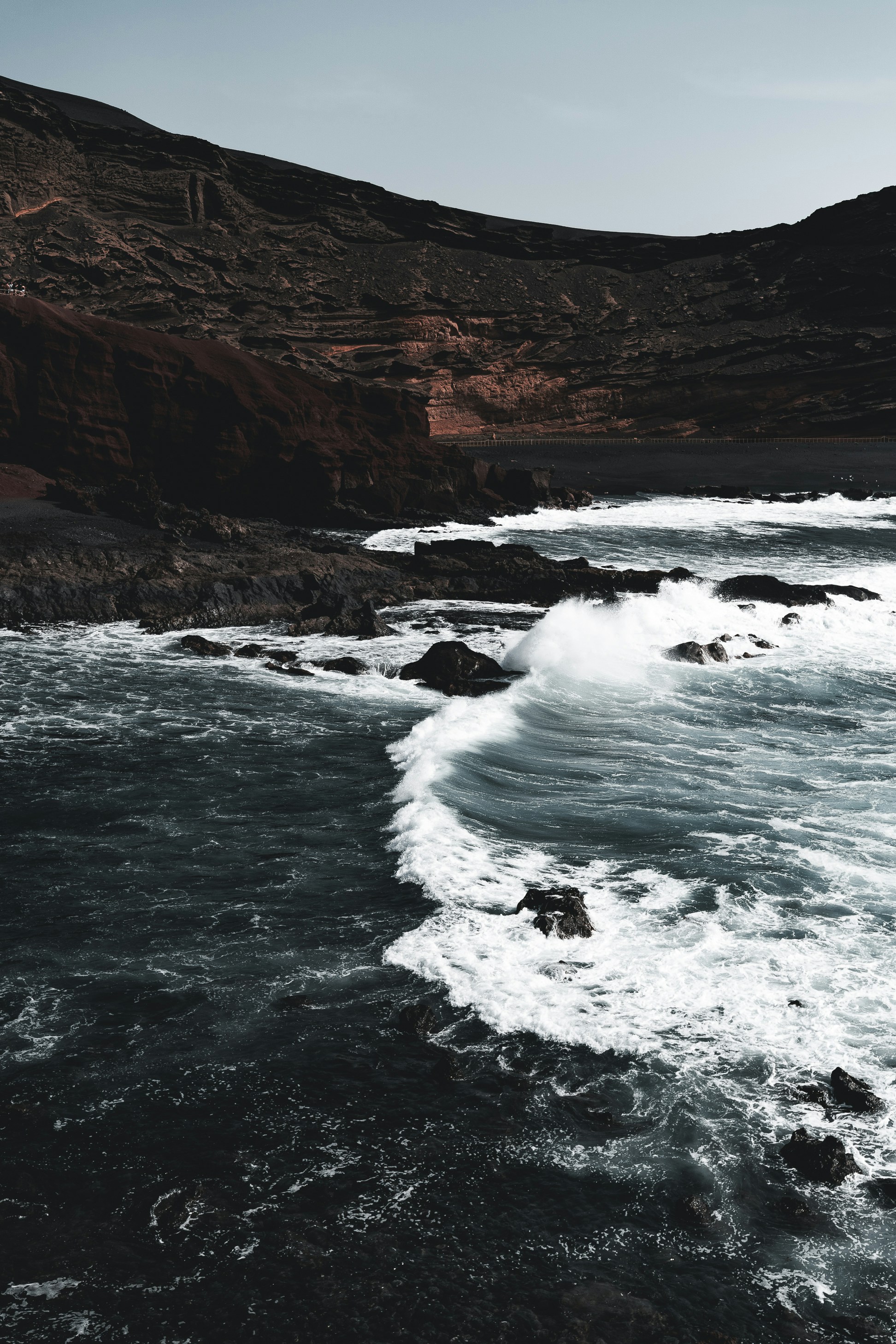 Photo by motures