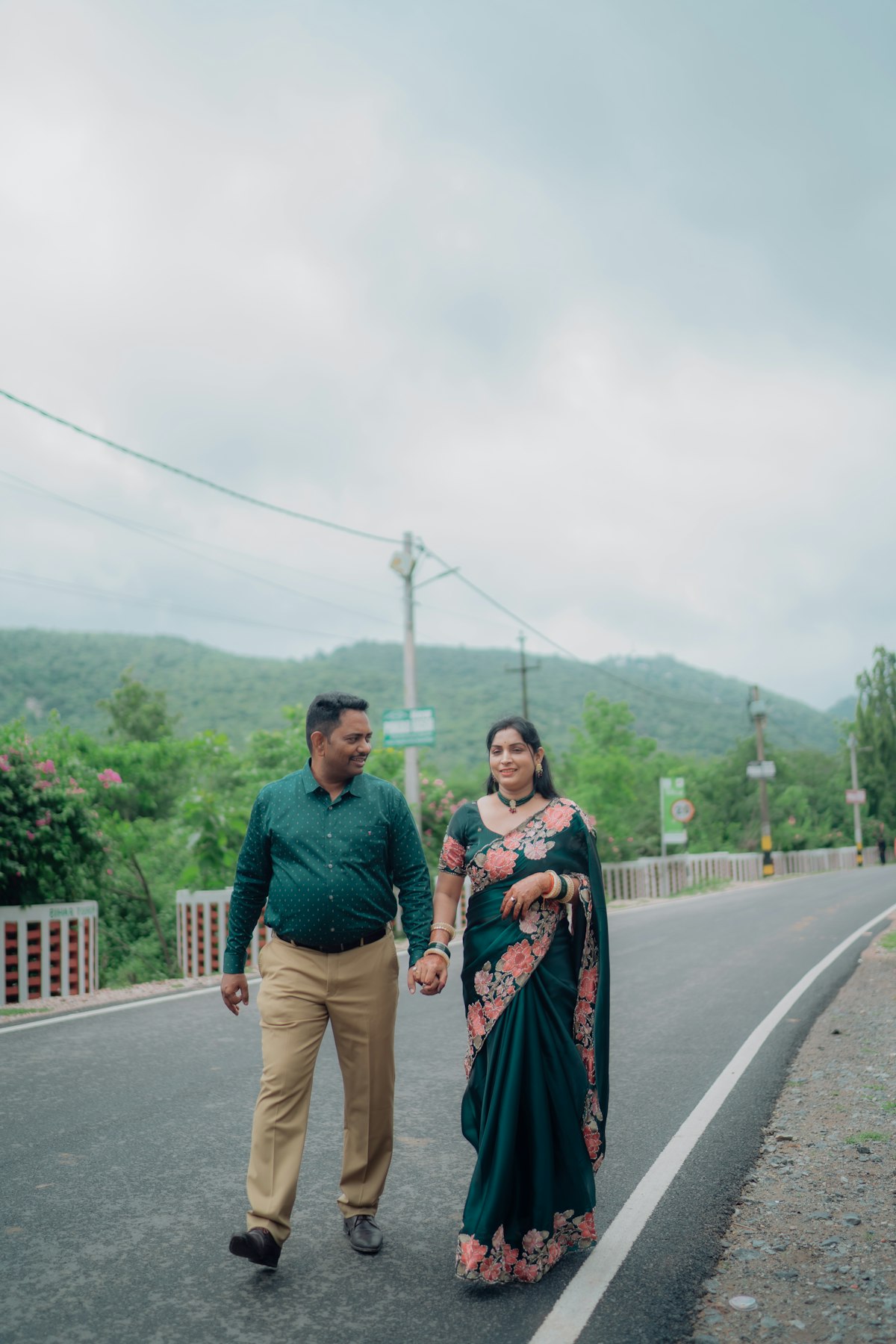 Romantic couple on honeymoon in India