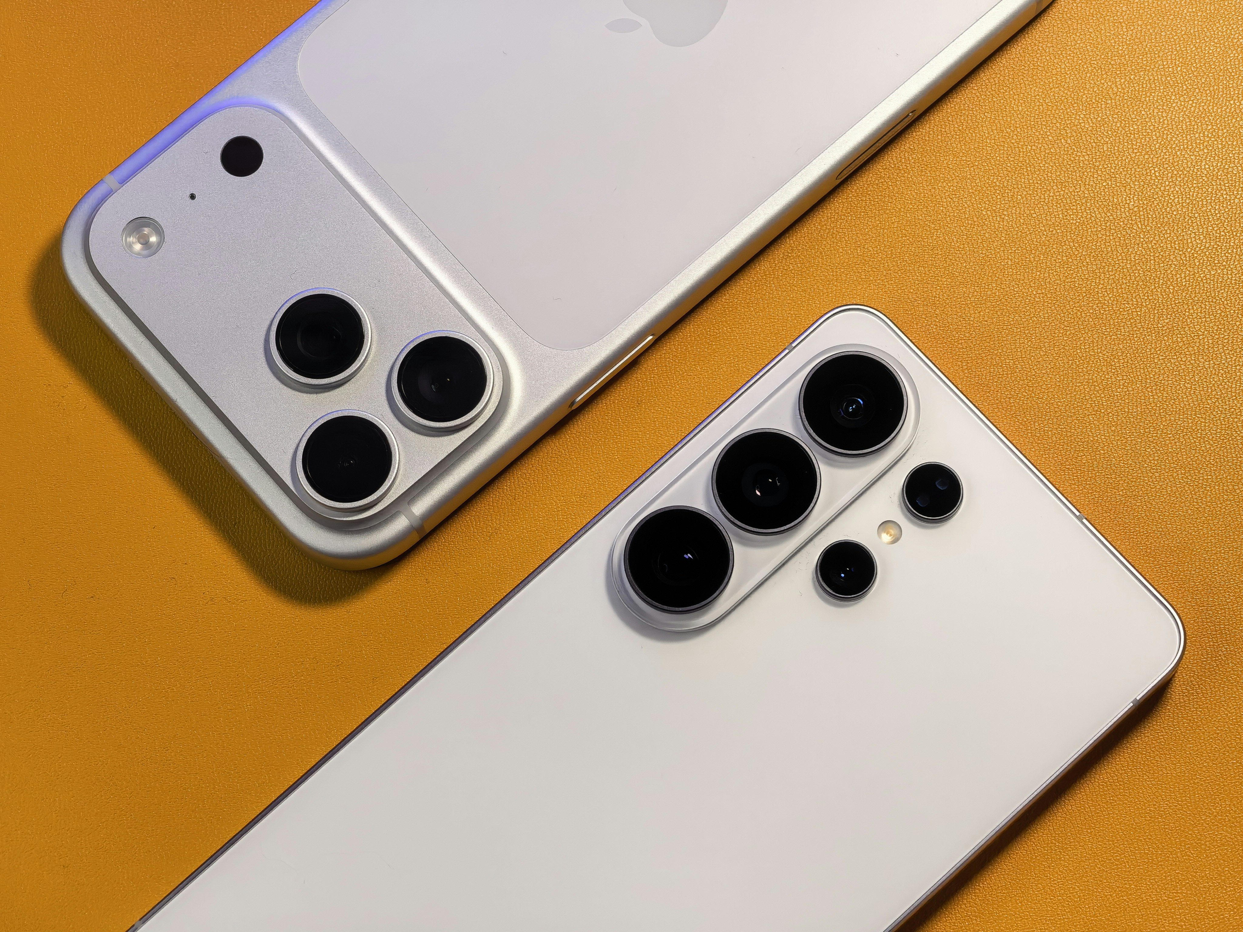 iPhone vs Samsung: Which One Should You Choose?