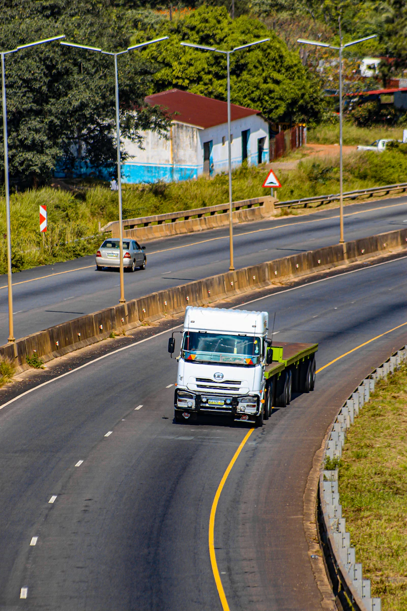 Heavy Trucks & Semi-Trailers