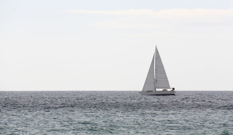 Travesía en familia: navegar con chicos en velero — Guía completa para una aventura segura y memorable