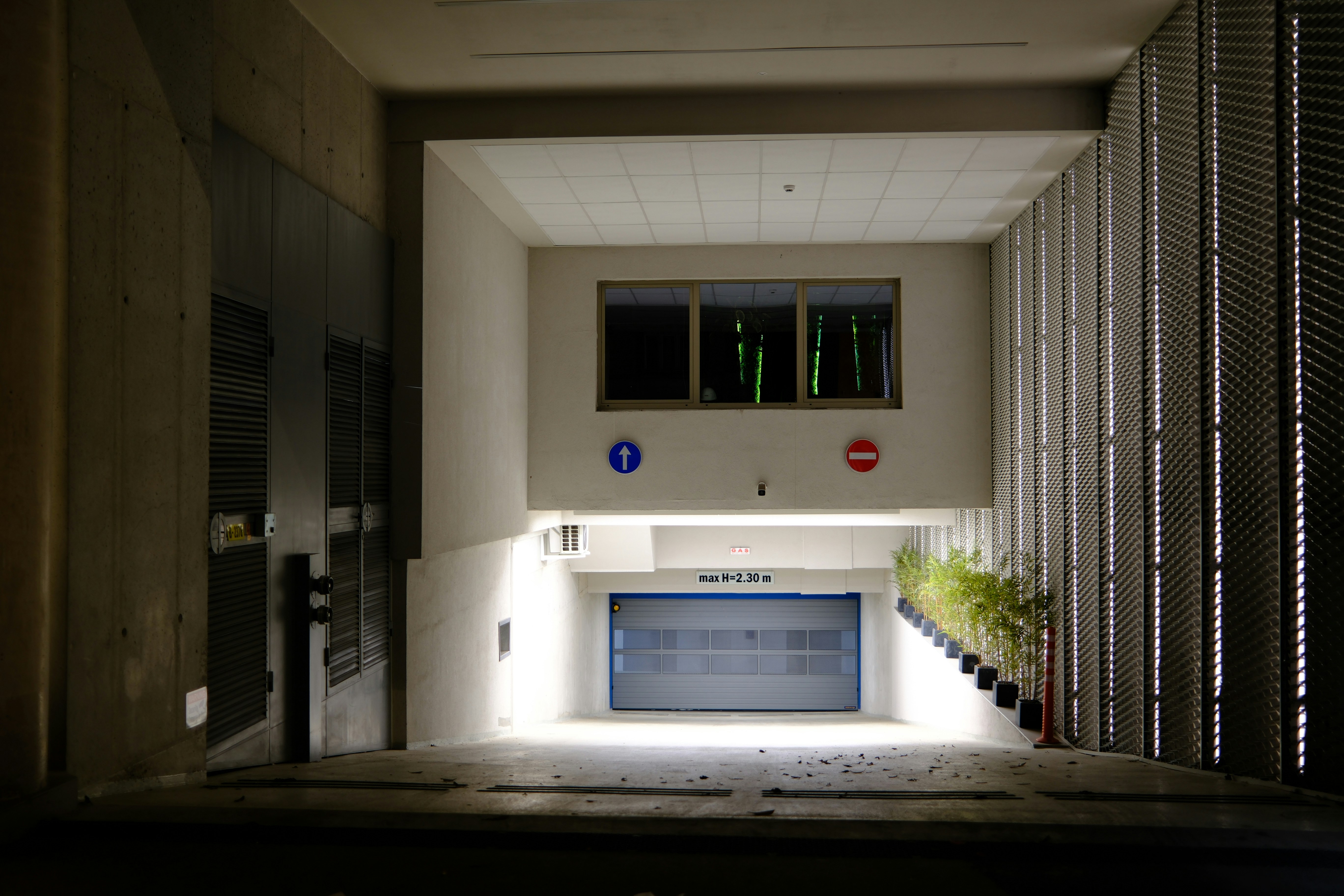 automatic garage door