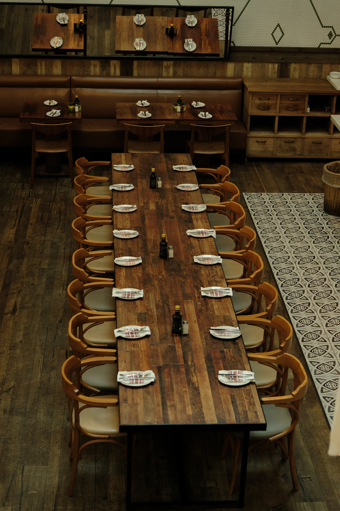 Communal long banquette