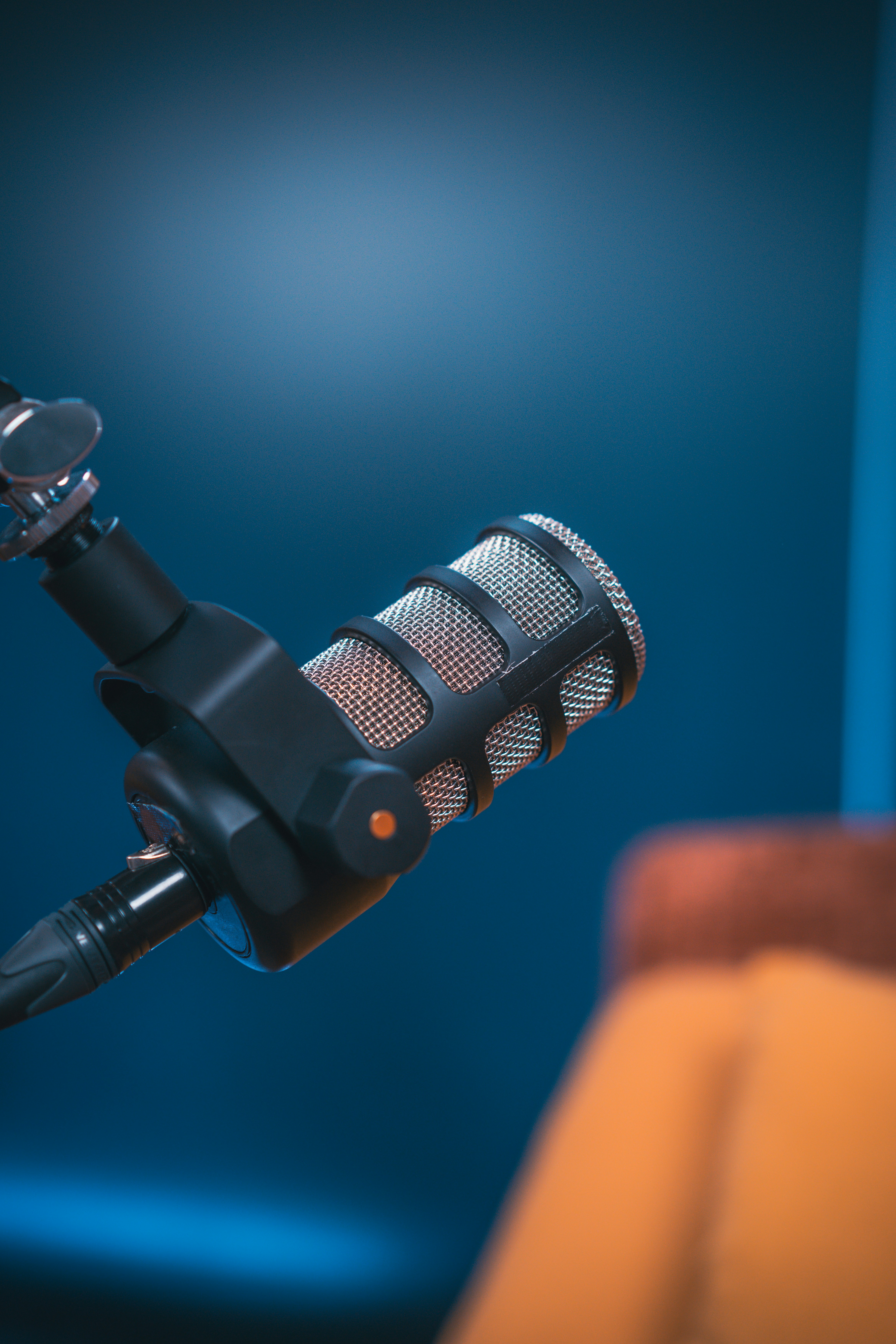 professional studio microphone setup, wallpaper, Condenser Microphone Virus Infection: Fix and Prevention 3