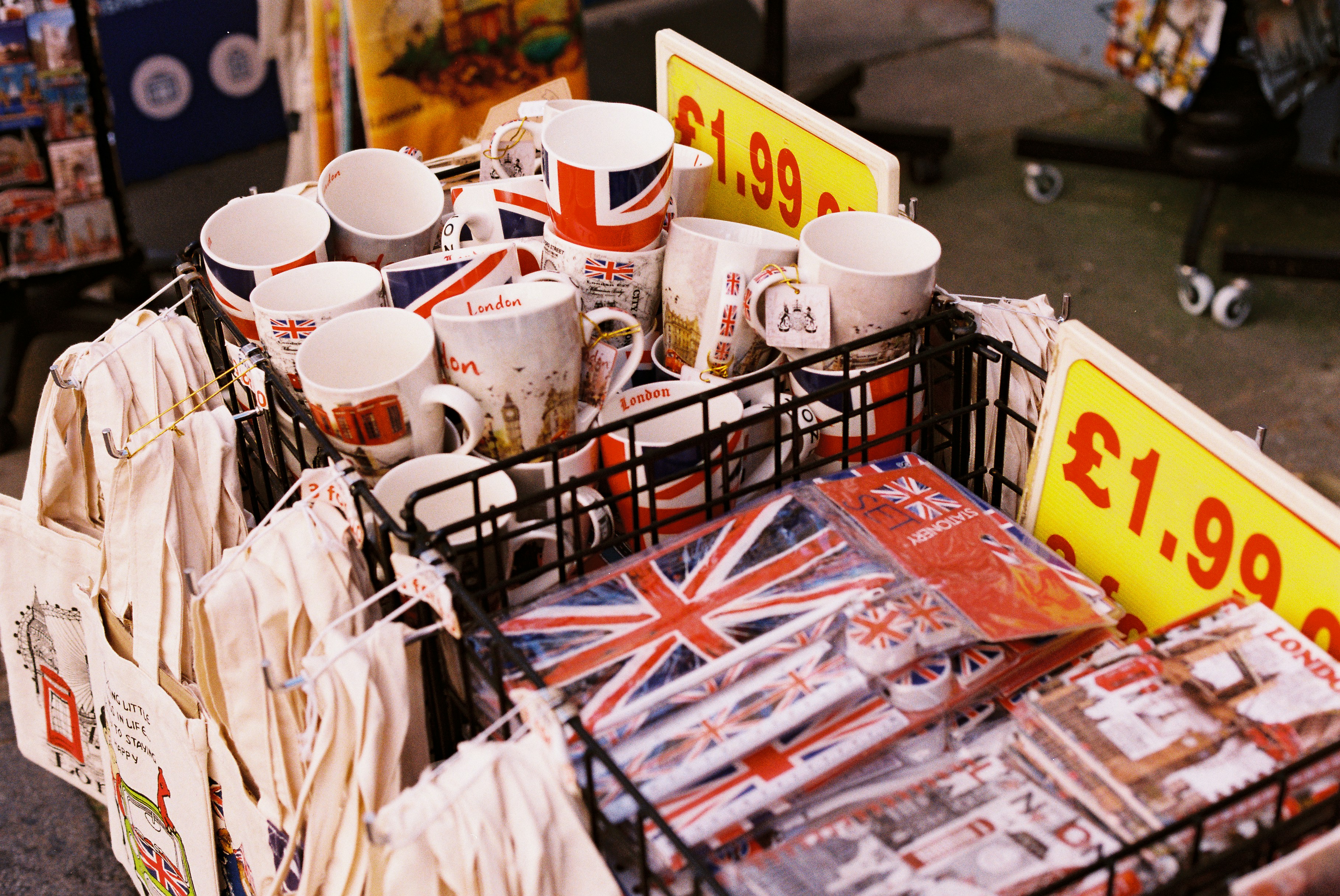 Are you interested in understanding far more about football? Perhaps you are new to the sport and marvel why so numerous people today expend extended hrs every single observing the recreation? If that is creating you curious to want to know far more, pres