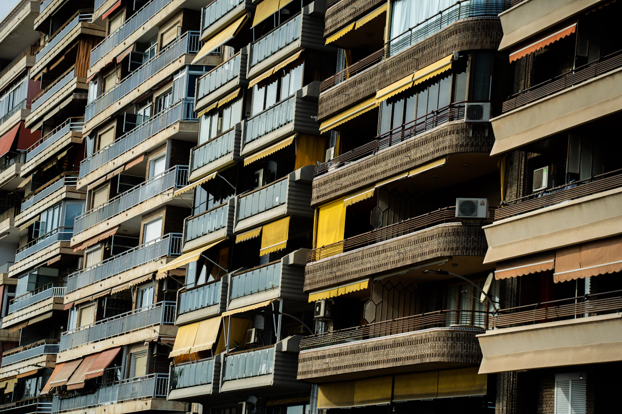 721 Exchange Tax Benefits: Deferral, Diversification & Estate Planning