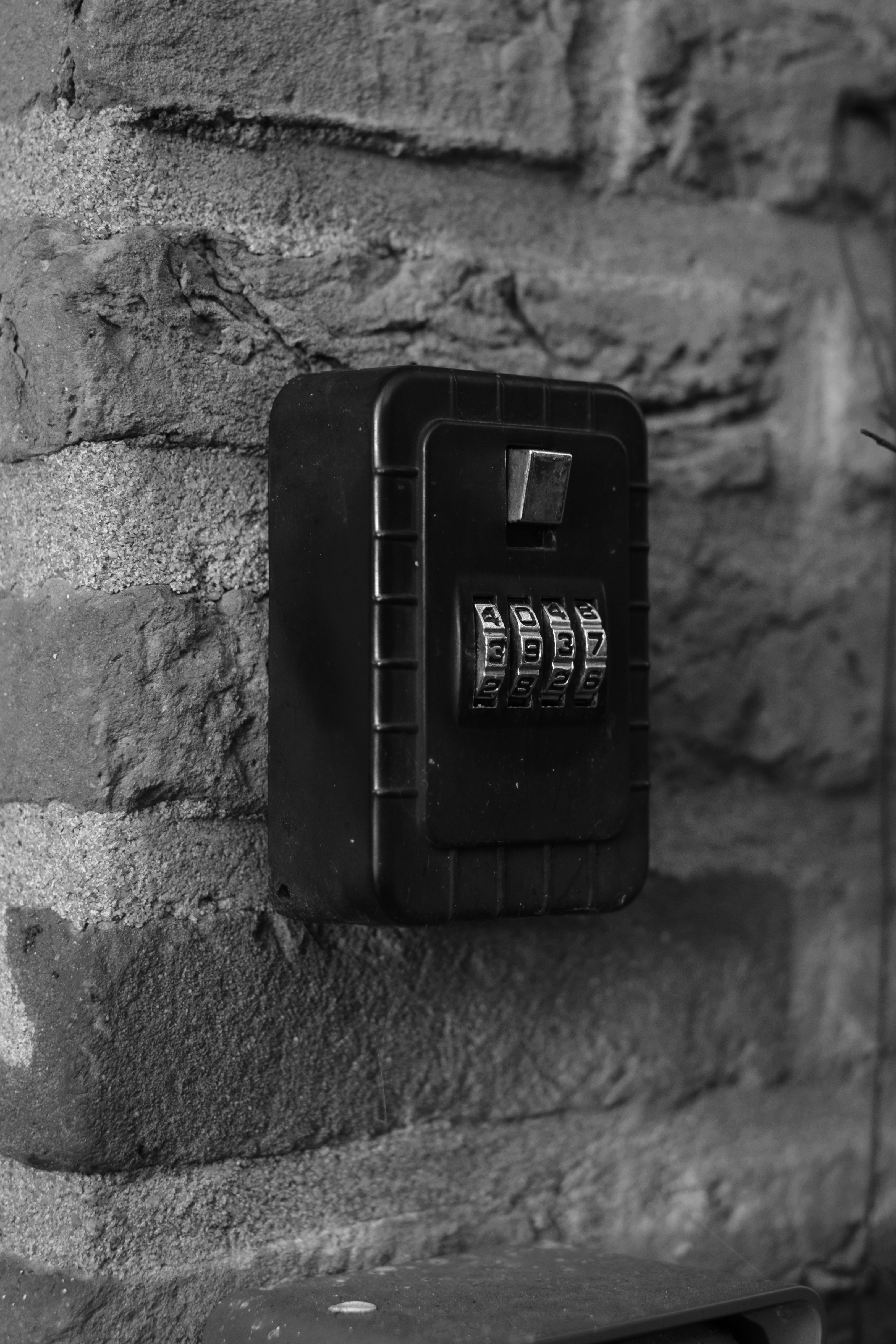 photo-1776774441910-e27e3b177c9b?ixid=M3wxMjA3fDB8MXxzZWFyY2h8MTV8fGRpZ2l0YWwlMjBsb2NrJTIwcHJvbW90aW9uc3xlbnwwfHx8fDE3ODY5MTExOTl8MA\u0026ixlib=rb-4.1.0