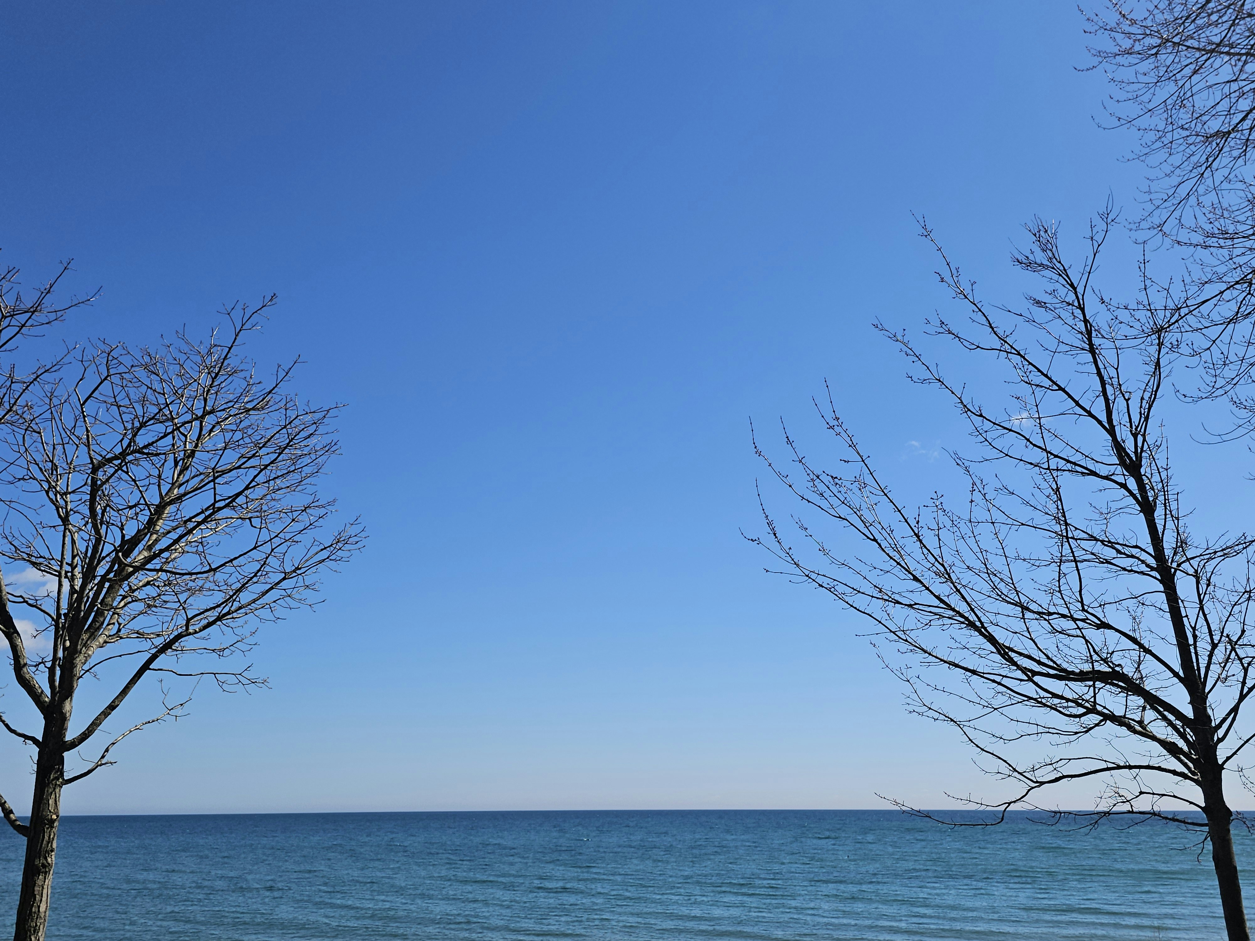 Lake Ontario horizon in Spring