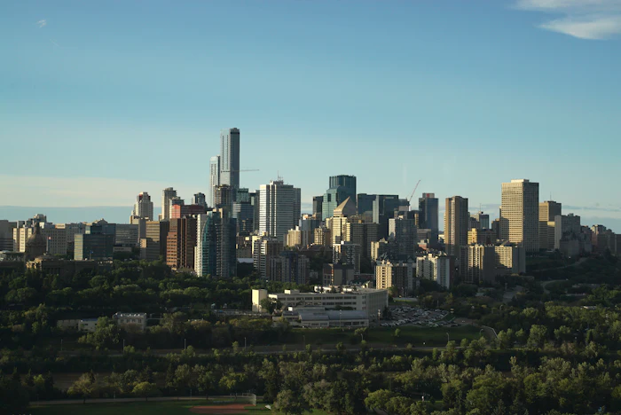 Wîhkwêntôwin (Oliver), Edmonton