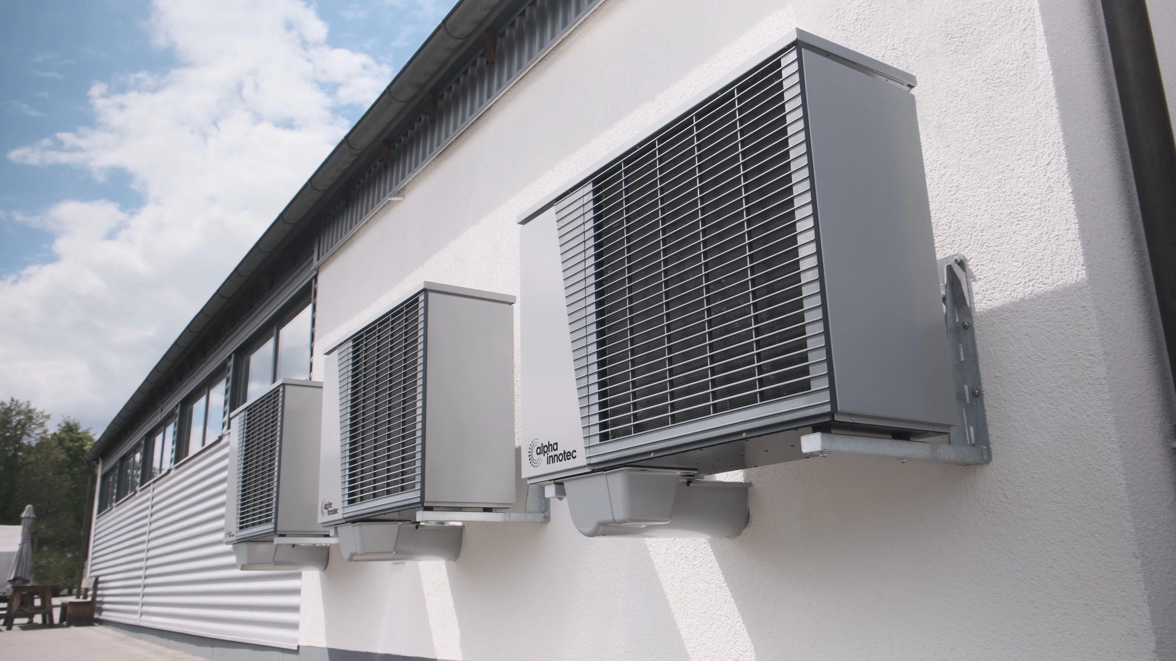 Outdoor air conditioning units