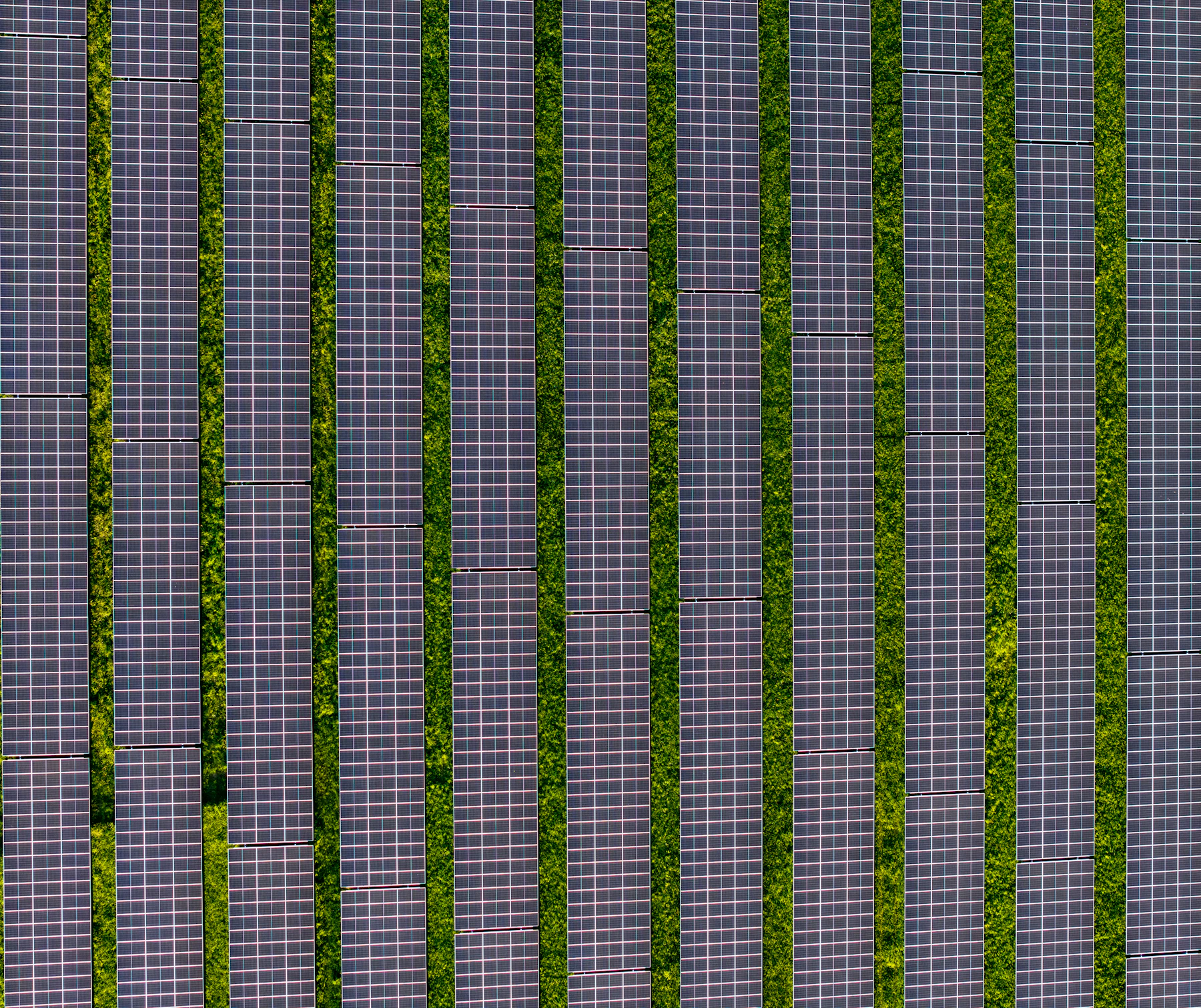 Parco fotovoltaico visto dall'alto