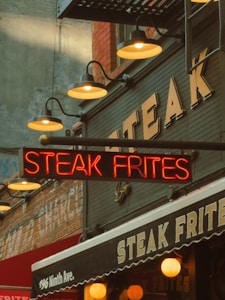 Steakhouse Valet Service Guide: Premium Parking for Premium Dining