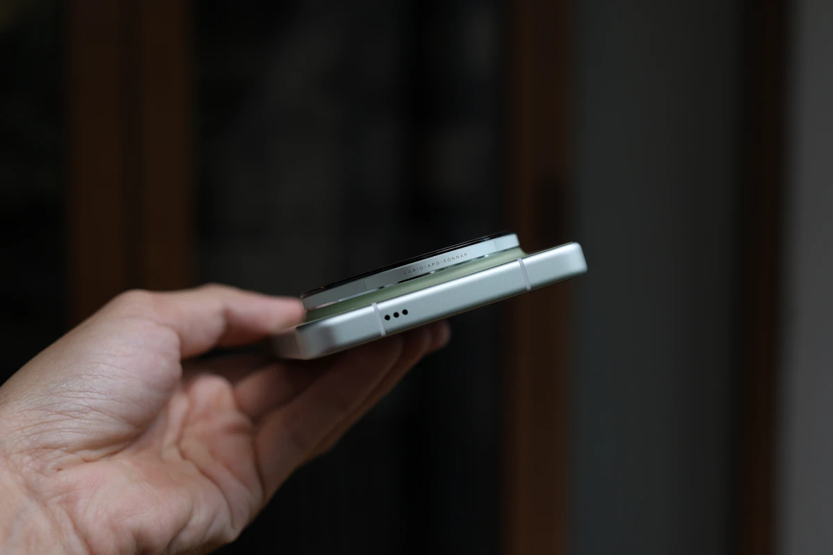 Expandable Phone Grip & Stand