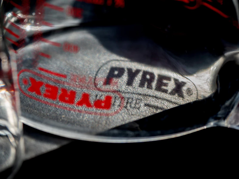 Pyrex Prepware 3-Piece Glass Mixing Bowl Set with Colored Lids