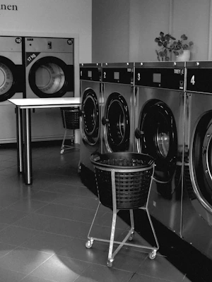 Mesin cuci laundry bersih dan modern