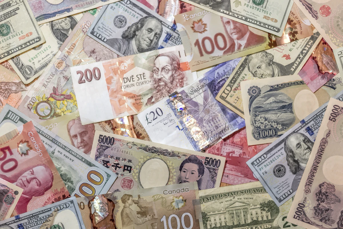 Assorted international banknotes