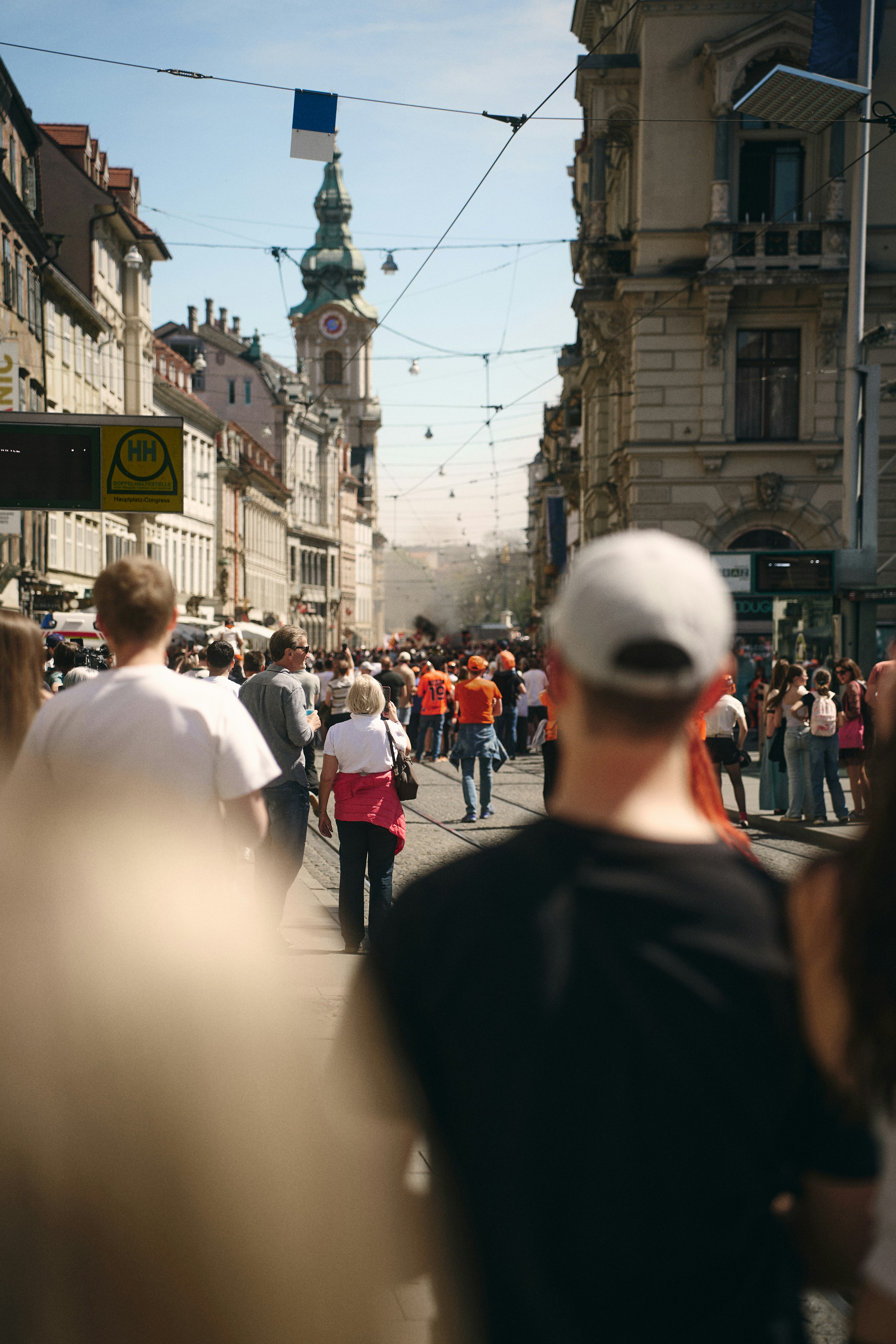 Photo by lukaskaufmann