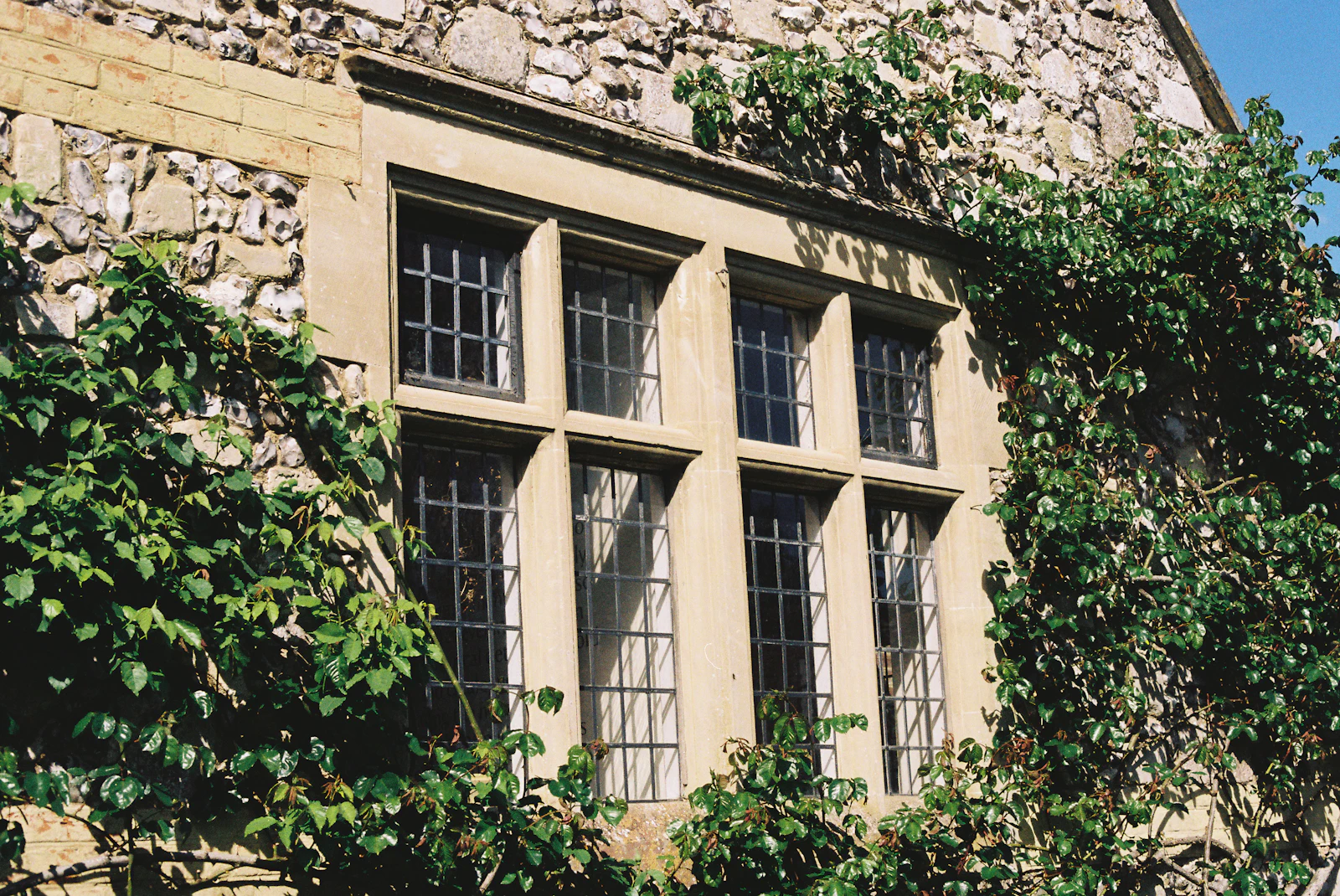 Conservation area, Warwickshire — period property glazing suited to Heritage Flush Sash windows