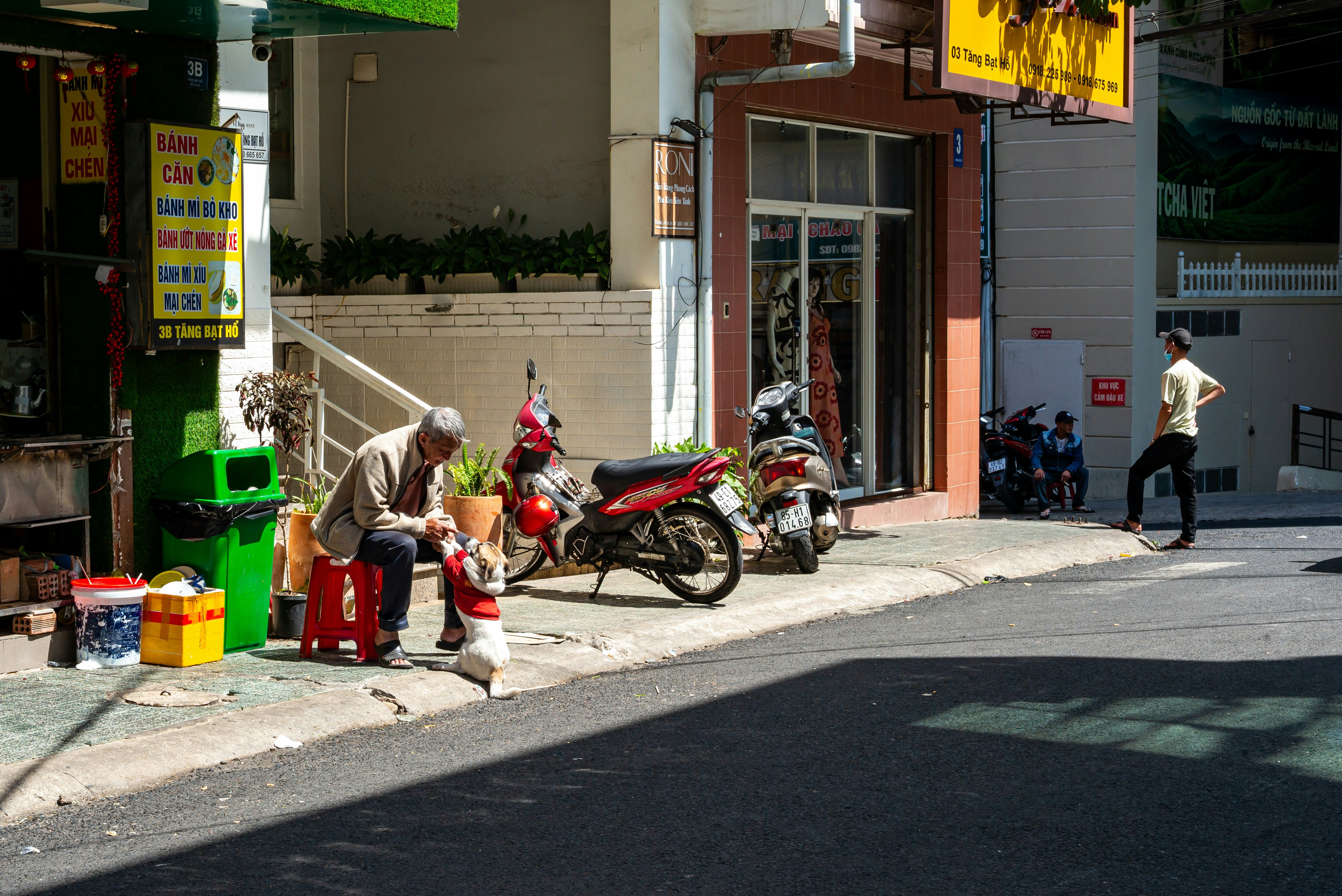 Photo by donguyenkhanhs