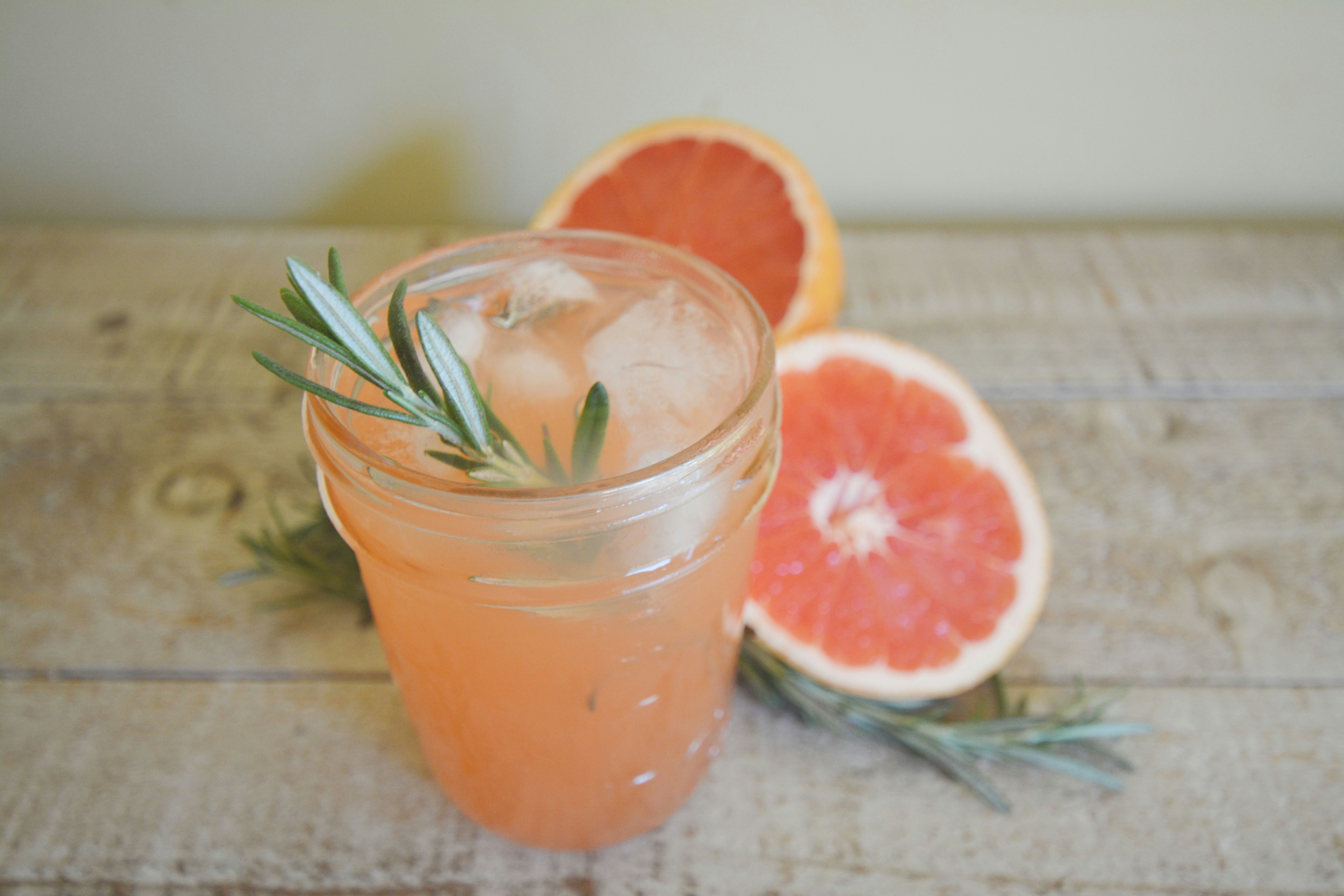 輸入食品違反: その他の果汁入り飲料（GRAPEFRUIT ADE）（大韓民国）