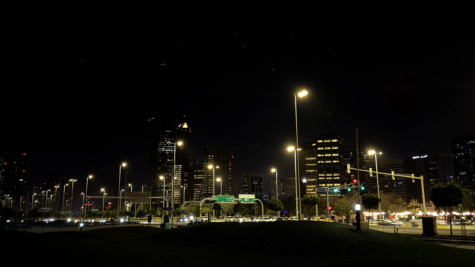 Photo · Soubhik / Unsplash
