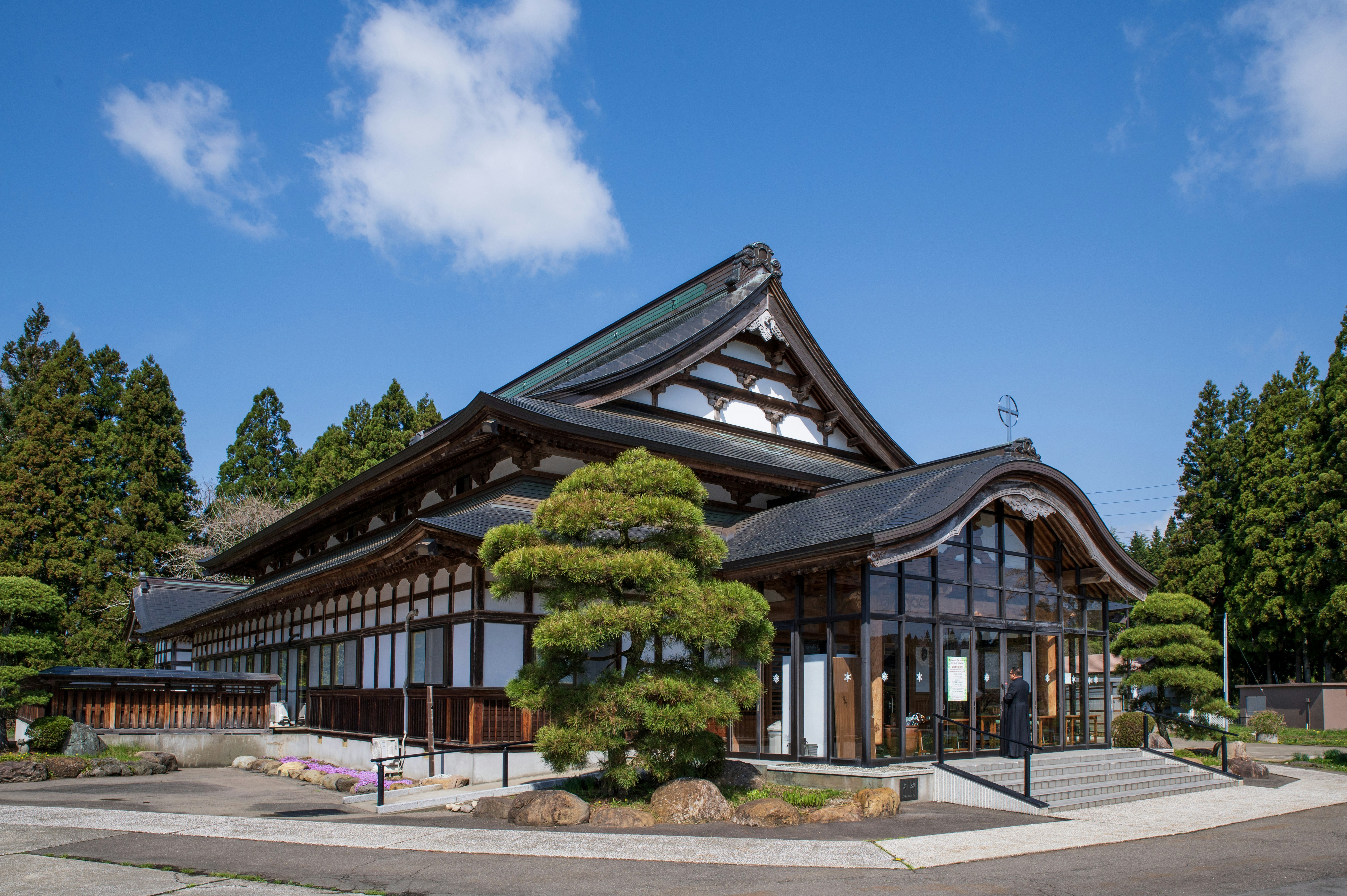 Traditional japanese building with a large roof
