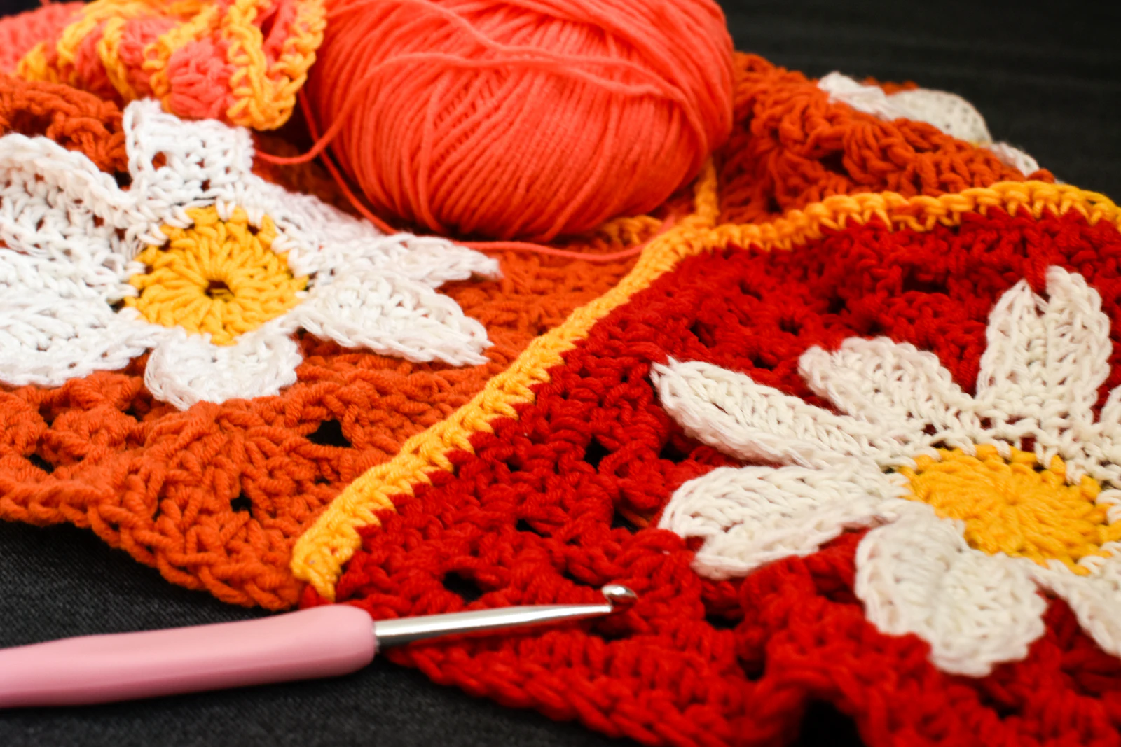 Granny Square Kait (Tempahan)