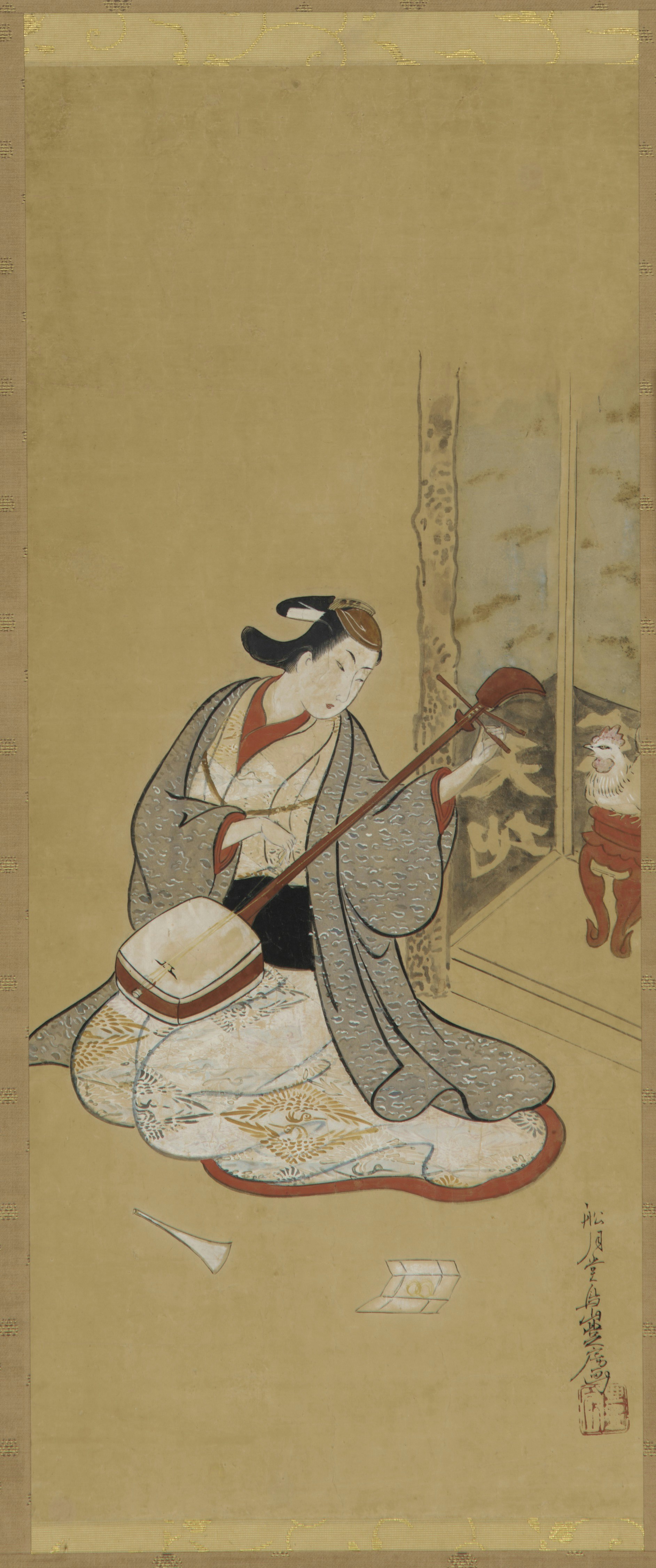 Mulher jogando shamisen perto de uma janela com macaco.