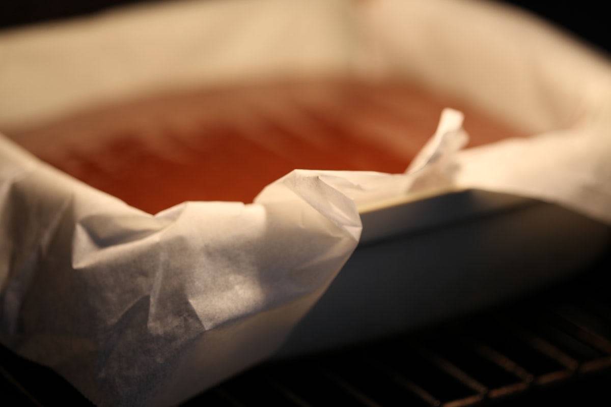 Silicone Baking Mats vs Parchment Paper: Which Actually Reduces Waste Over a Year?