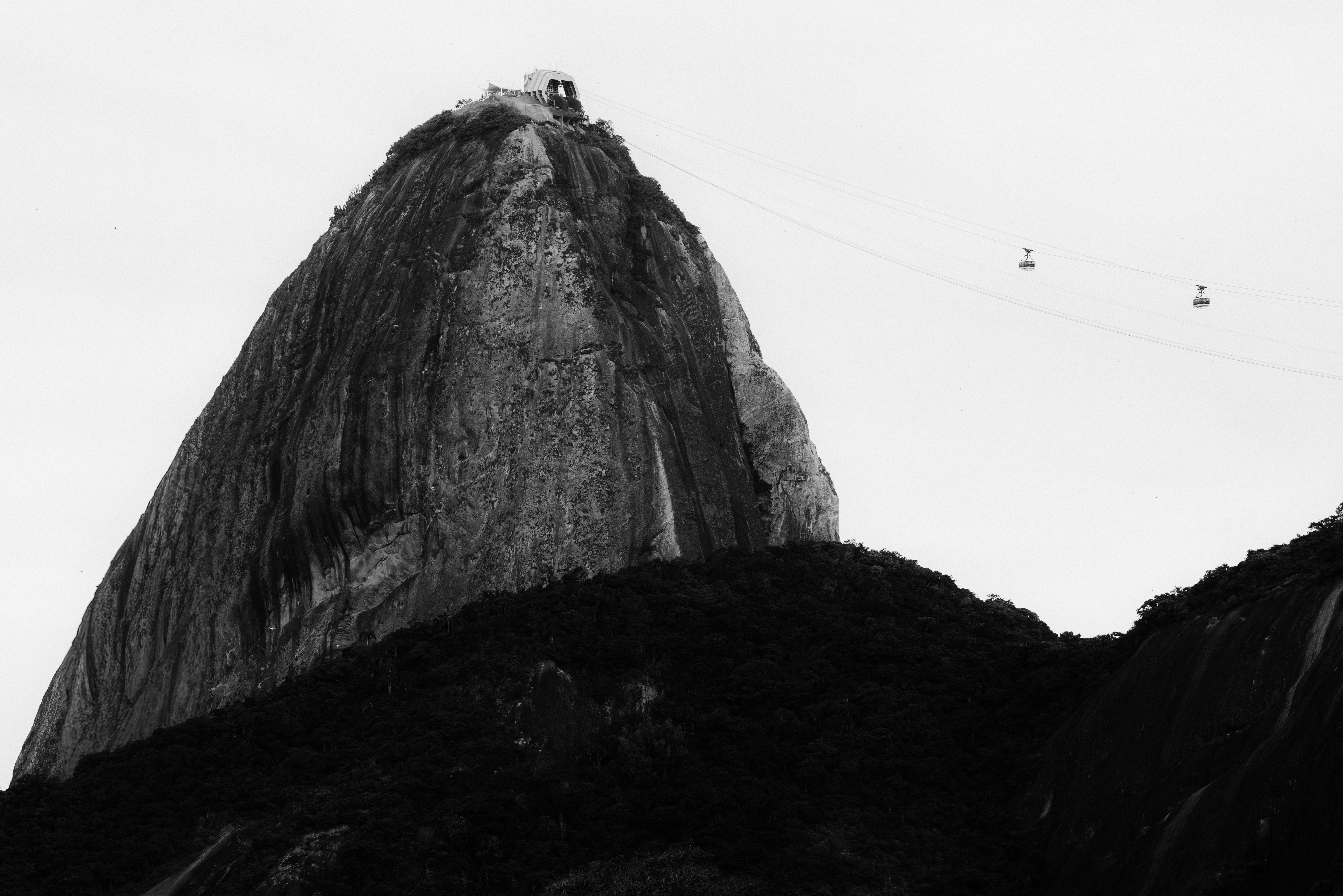 Sugarloaf mountain with cable cars in the sky