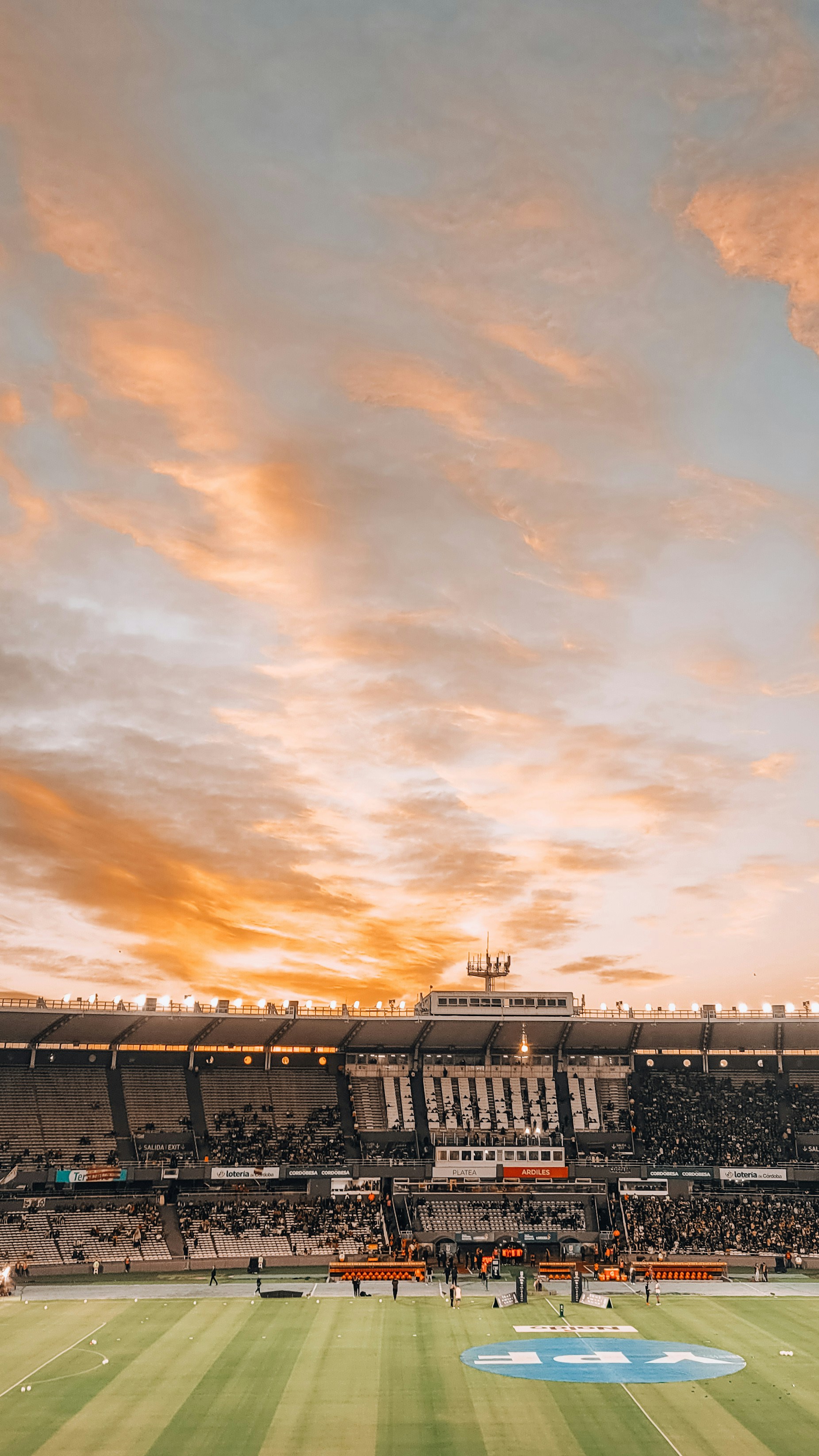 Photo by santiperez_