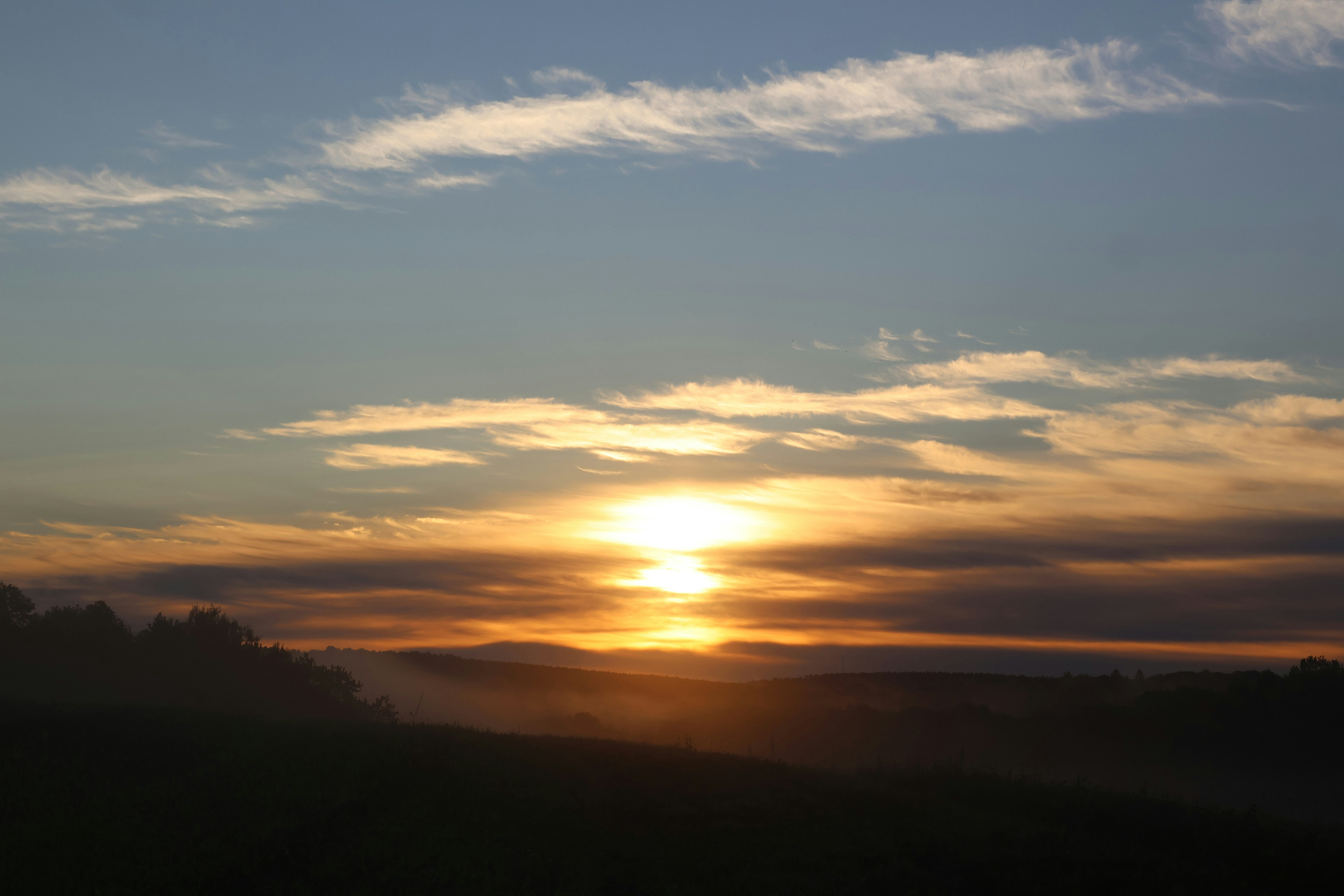 Sunrise symbolizing a new chapter - Christian coach for divorce