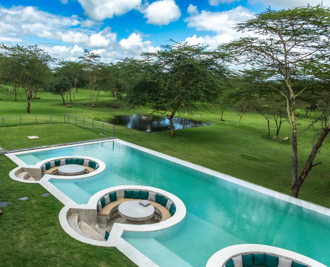 28-Day Luxury Africa & Oceania Itinerary: July Highlights